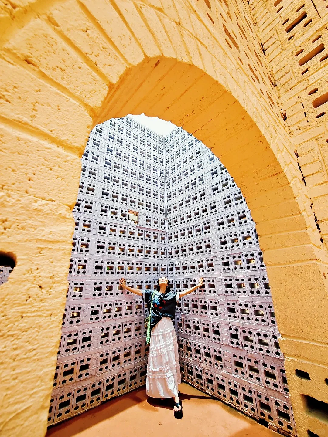 五一一定要冲22℃的弥勒！真的反向旅游天花板