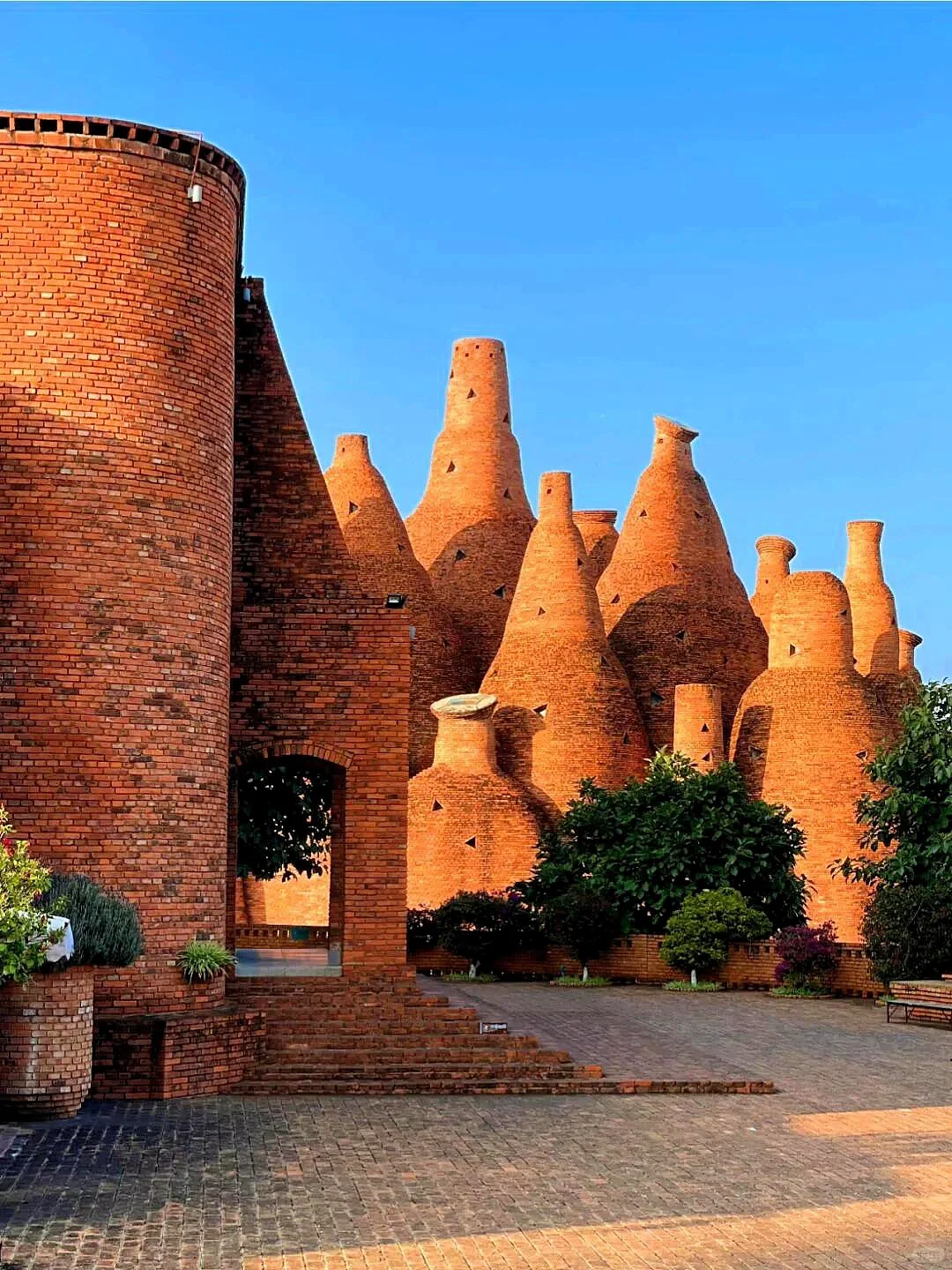 五一一定要冲22℃的弥勒！真的反向旅游天花板