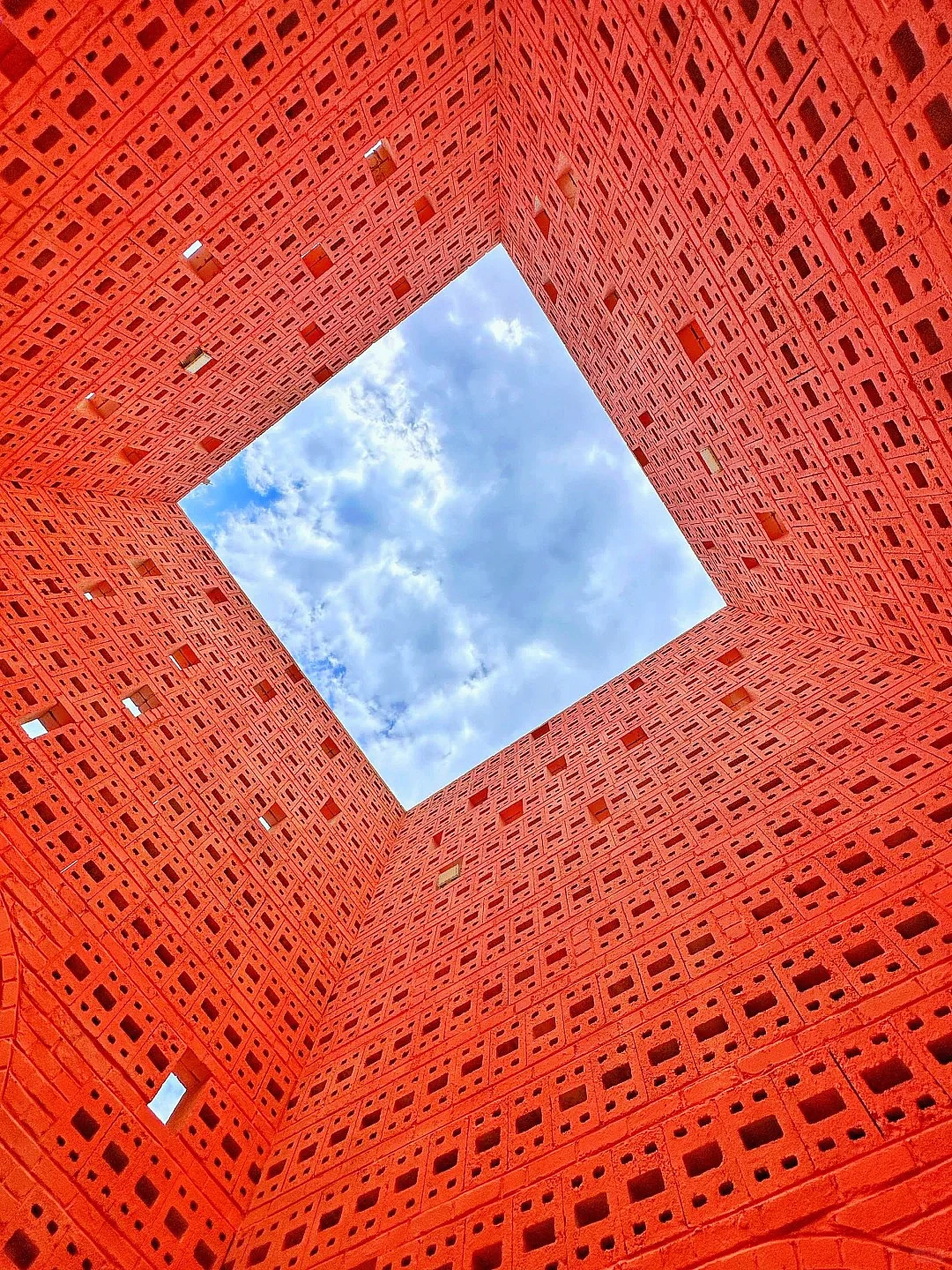 五一一定要冲22℃的弥勒！真的反向旅游天花板