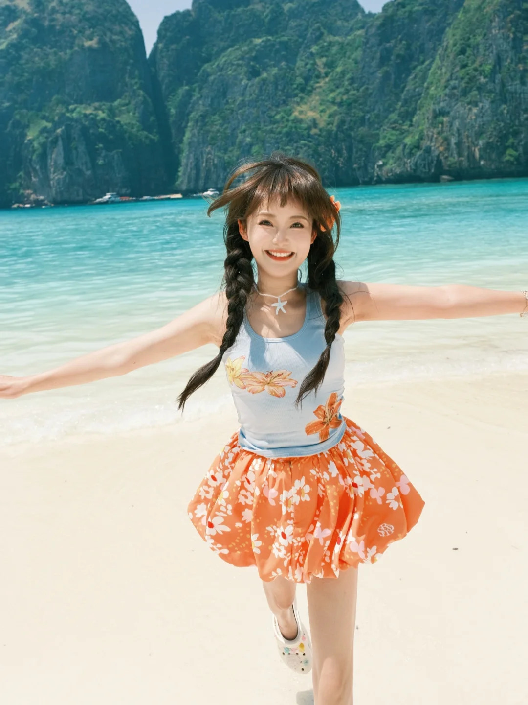 存一些海边拍照姿势🩵💛🧡