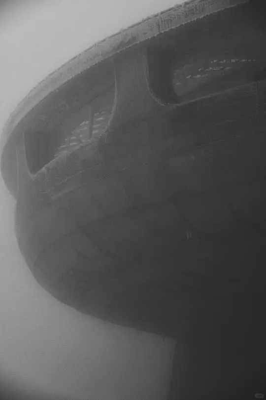 哇塞！探秘保加利亚的冰峰纪念碑