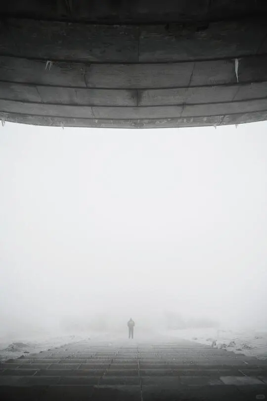 哇塞！探秘保加利亚的冰峰纪念碑