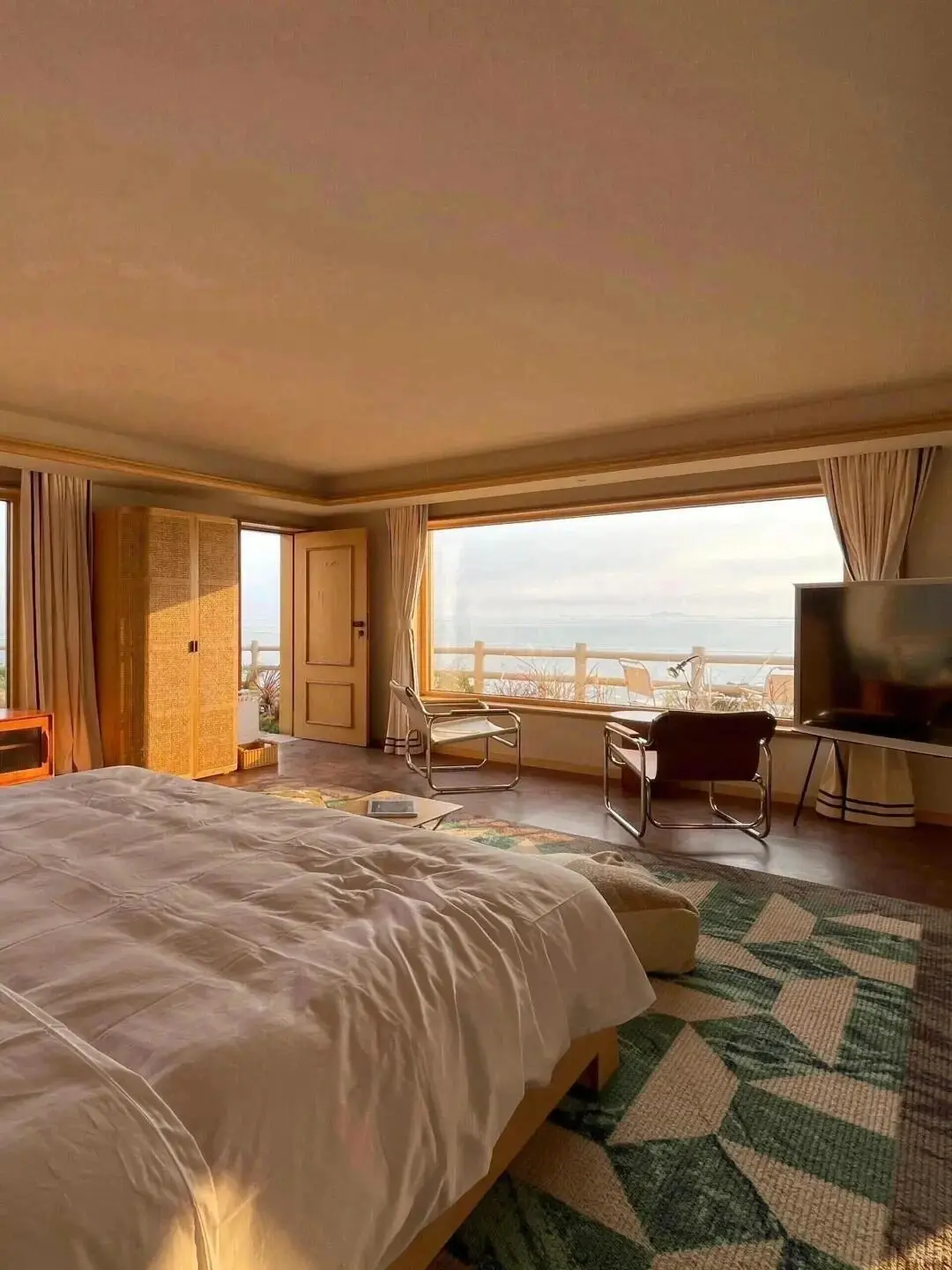 烟台!养马岛!!128俩人😭😭不想退房