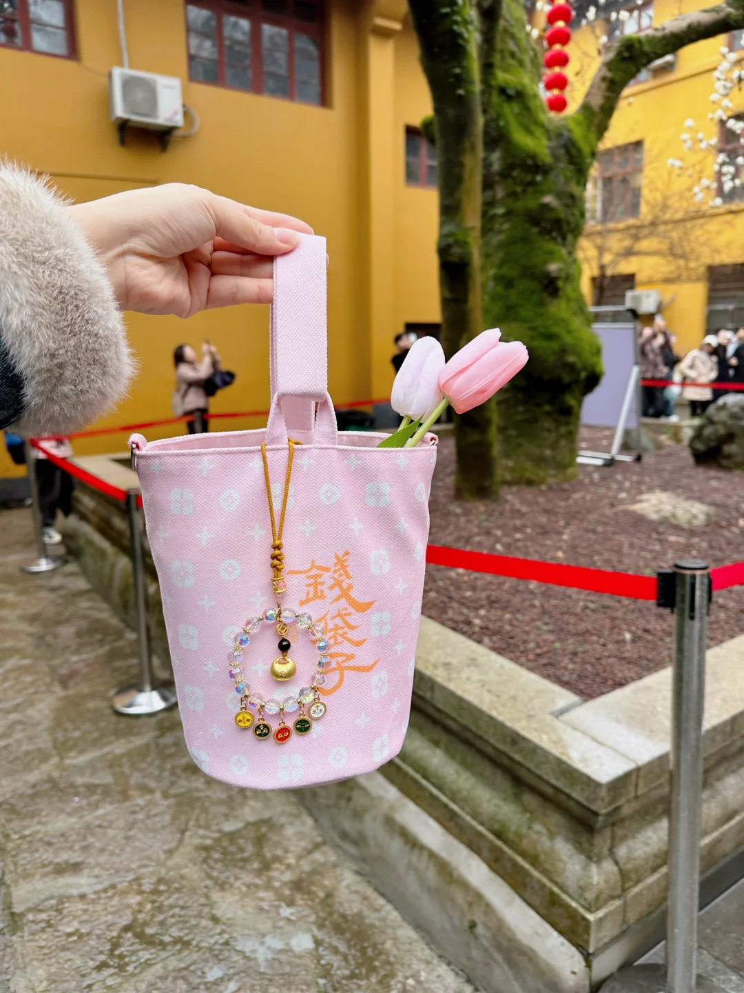 来杭州灵隐只求两件事：“十八籽和钱袋子”❗