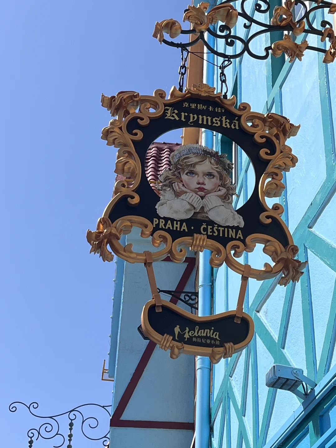 朋友圈被问爆了！深圳梅拉尼小镇梦幻出片地✨