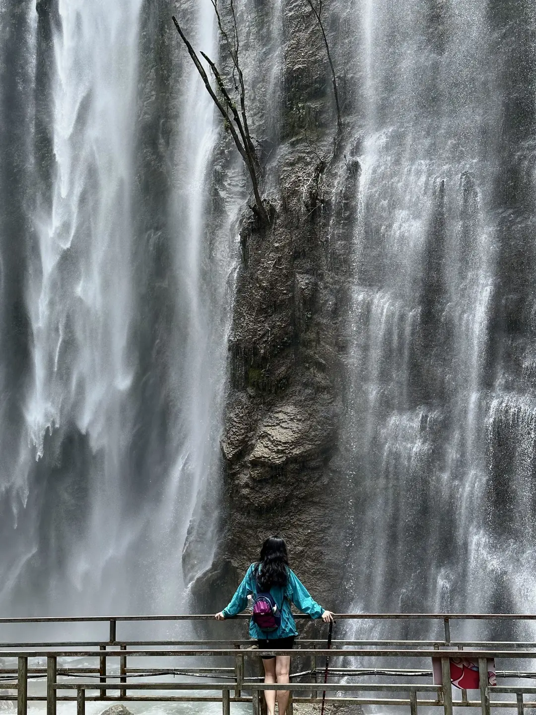 本以为武功山已经够美了，直到我来了崇左…
