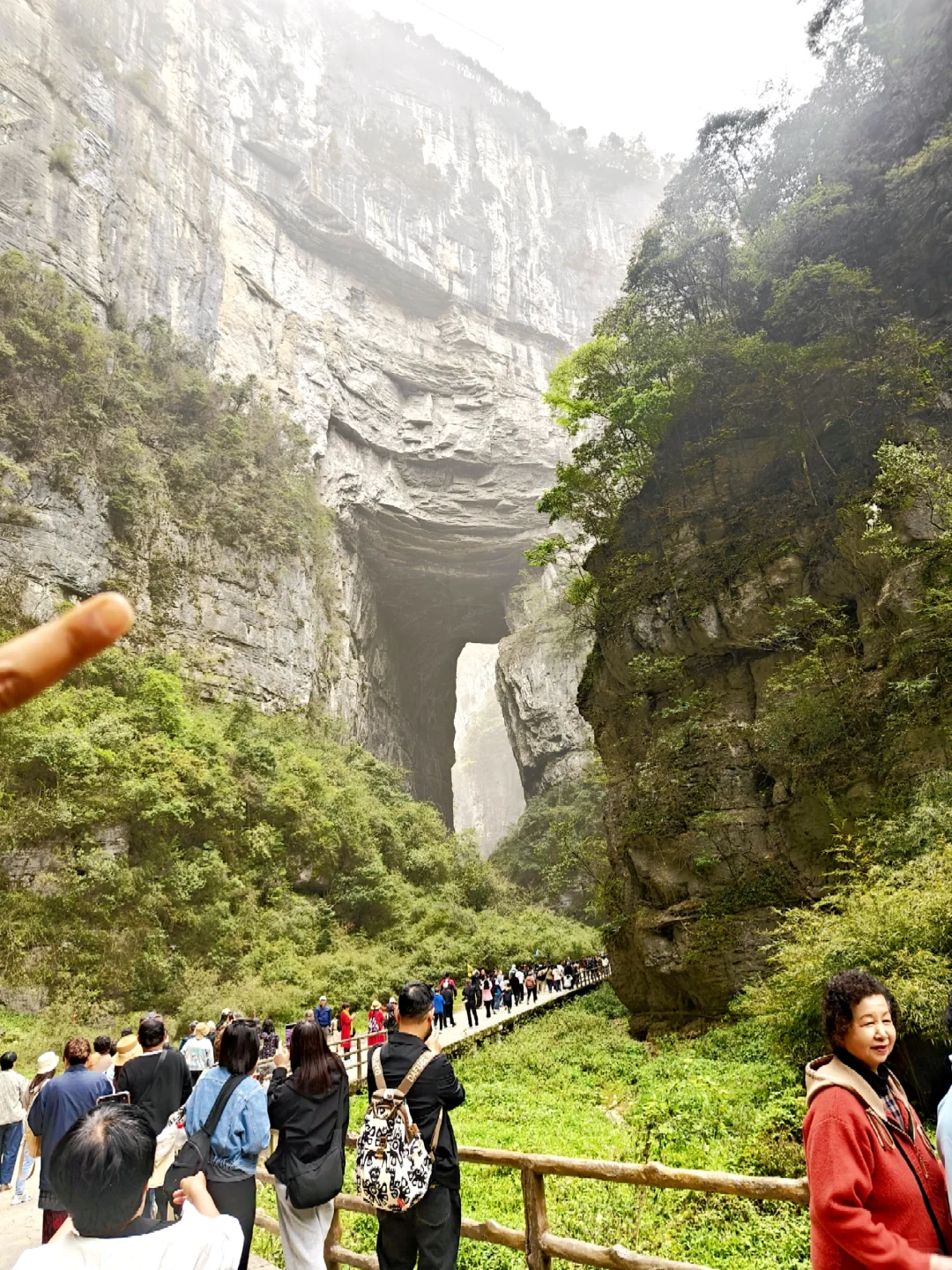 山里隐藏的水灵灵小瀑布🌊