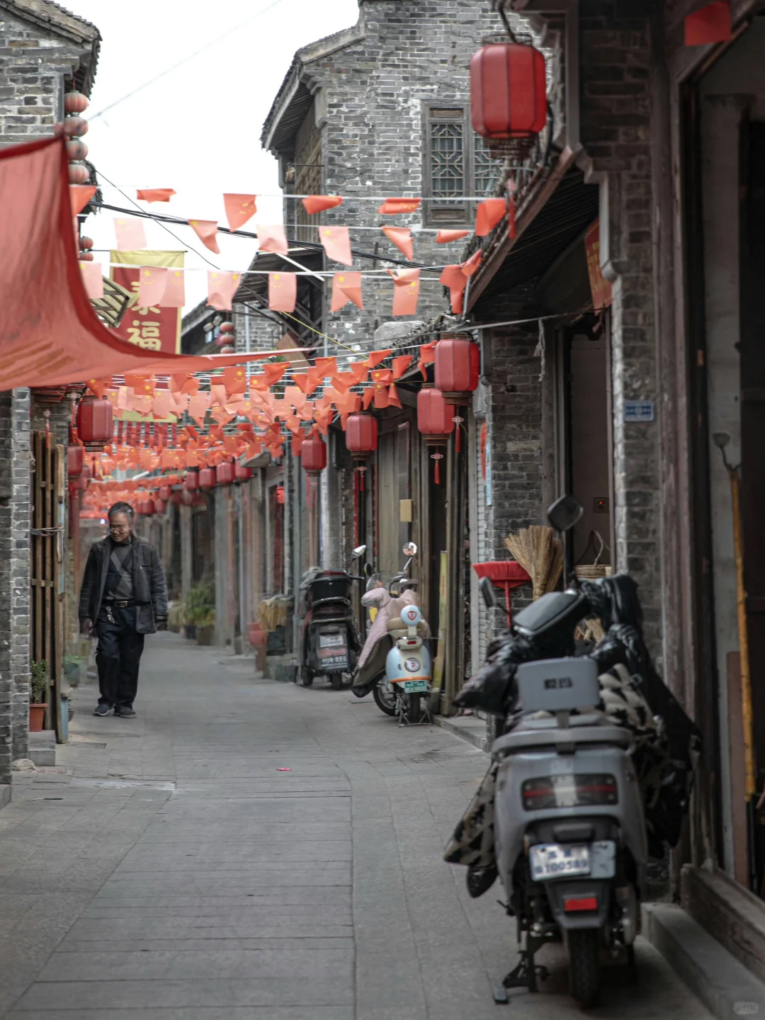 国家地理诚不欺我！水上花田超震撼，美哭了
