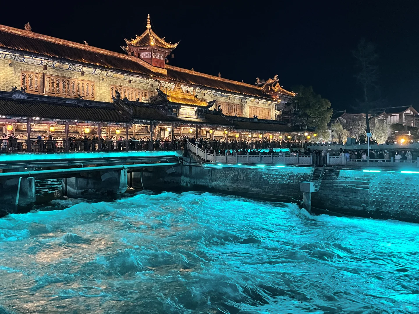 正月初五 拜水都江堰（实况图）