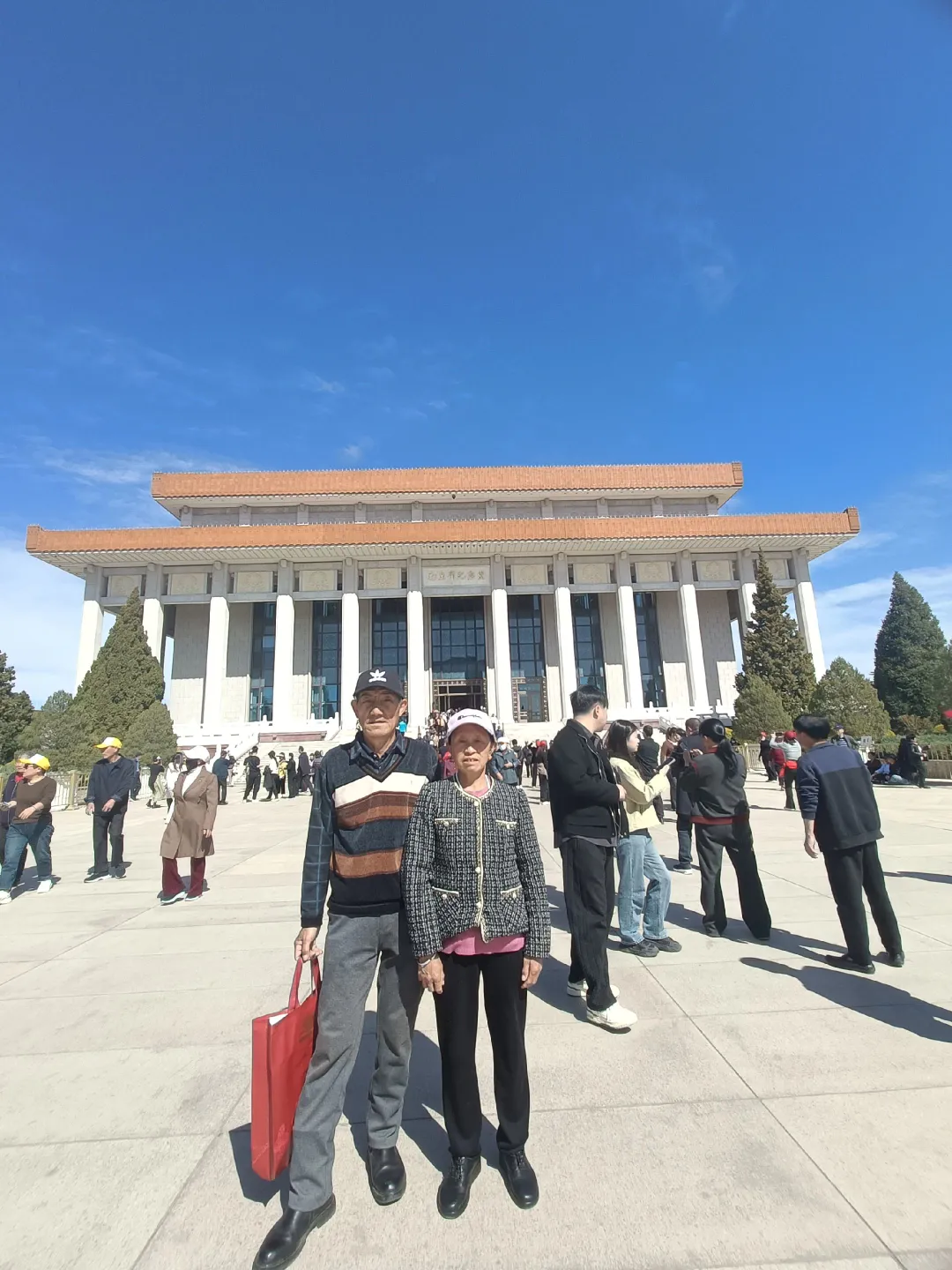 说真的 普通家庭不要轻易带爸妈去北京