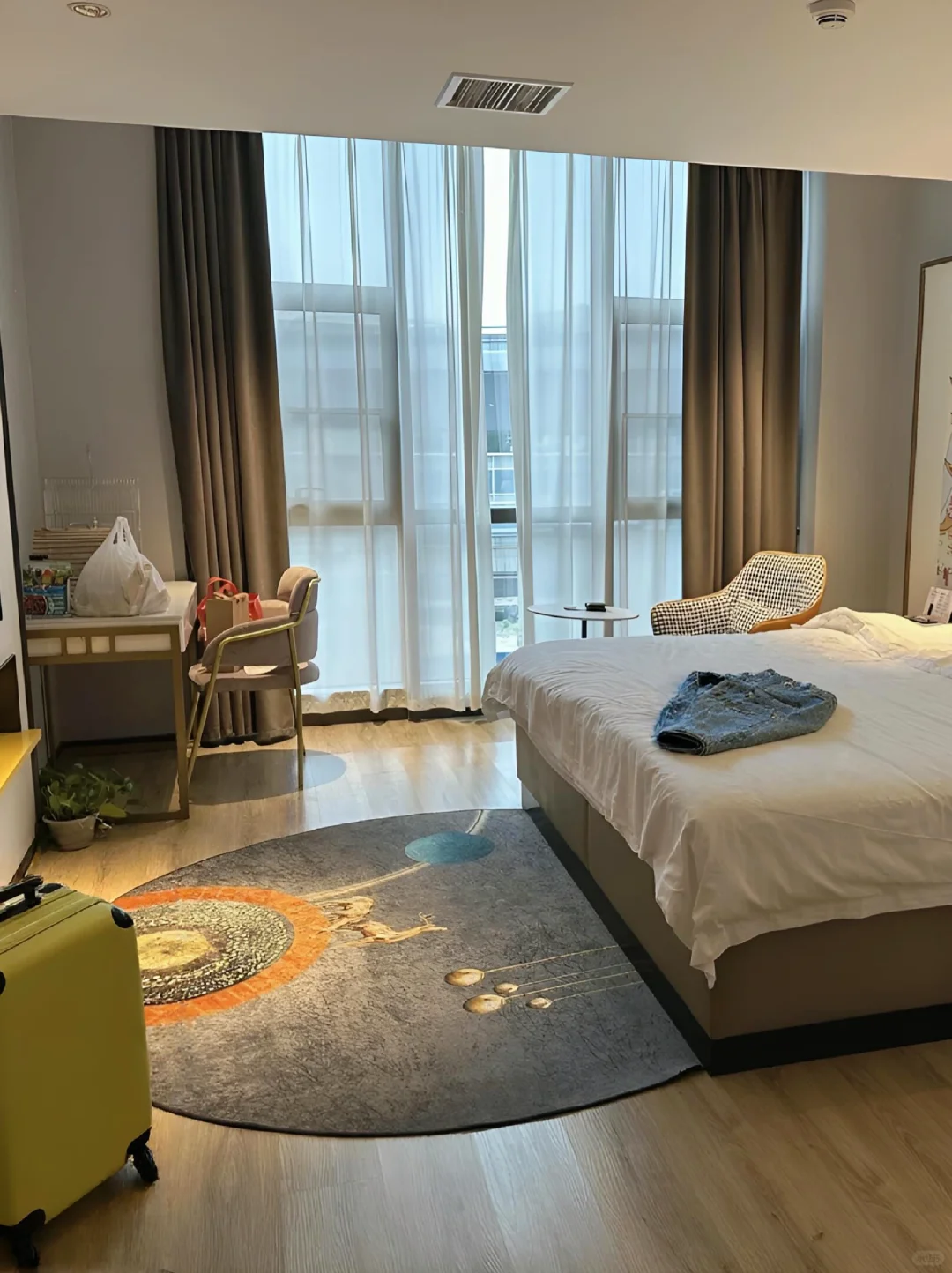 北京天坛会惩罚每一个带包带纸的人!!!