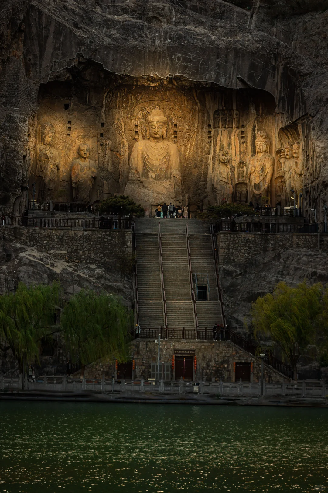 4月去洛阳别找攻略了,这一篇就够