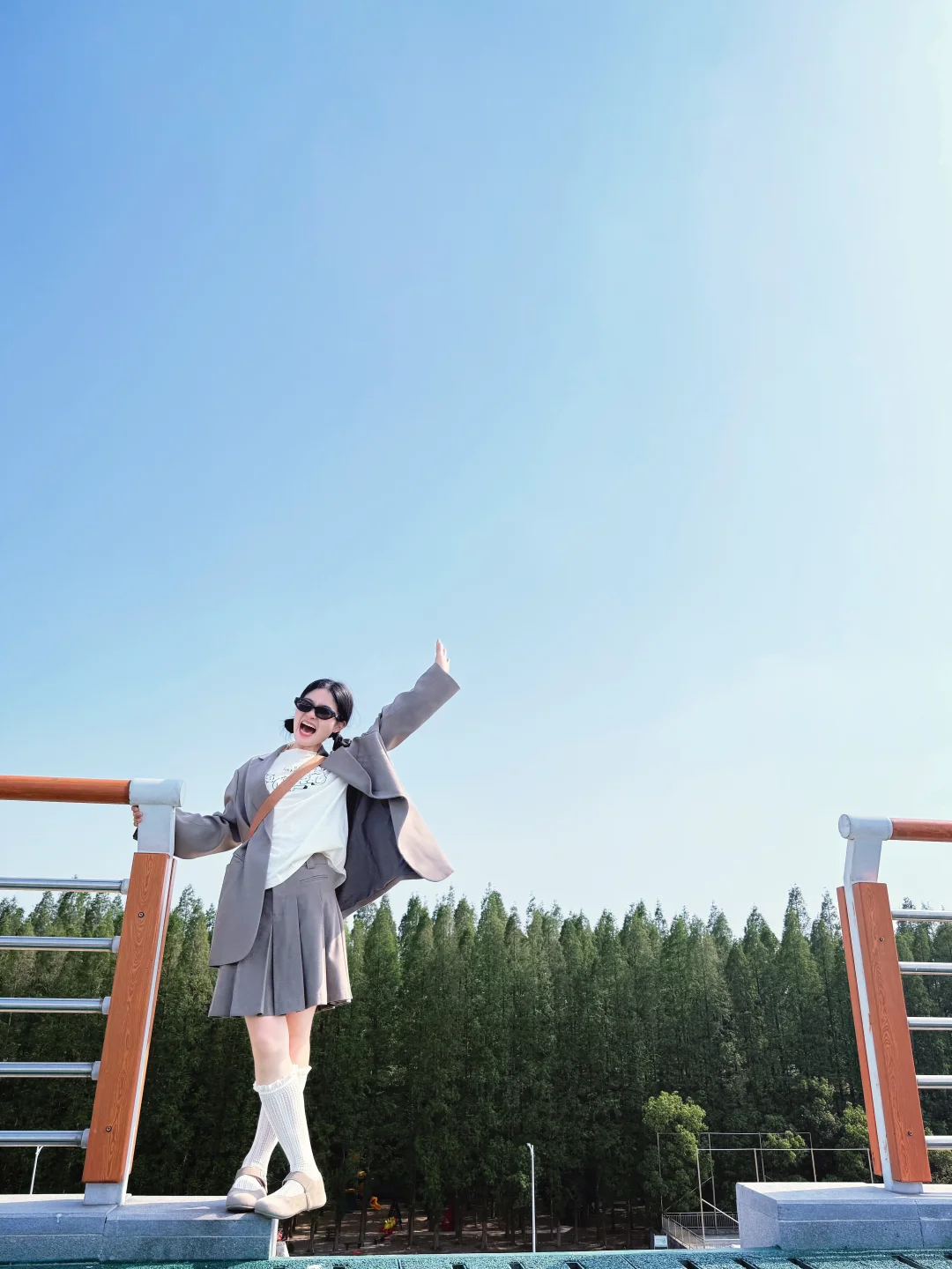 六合金牛湖风景区。