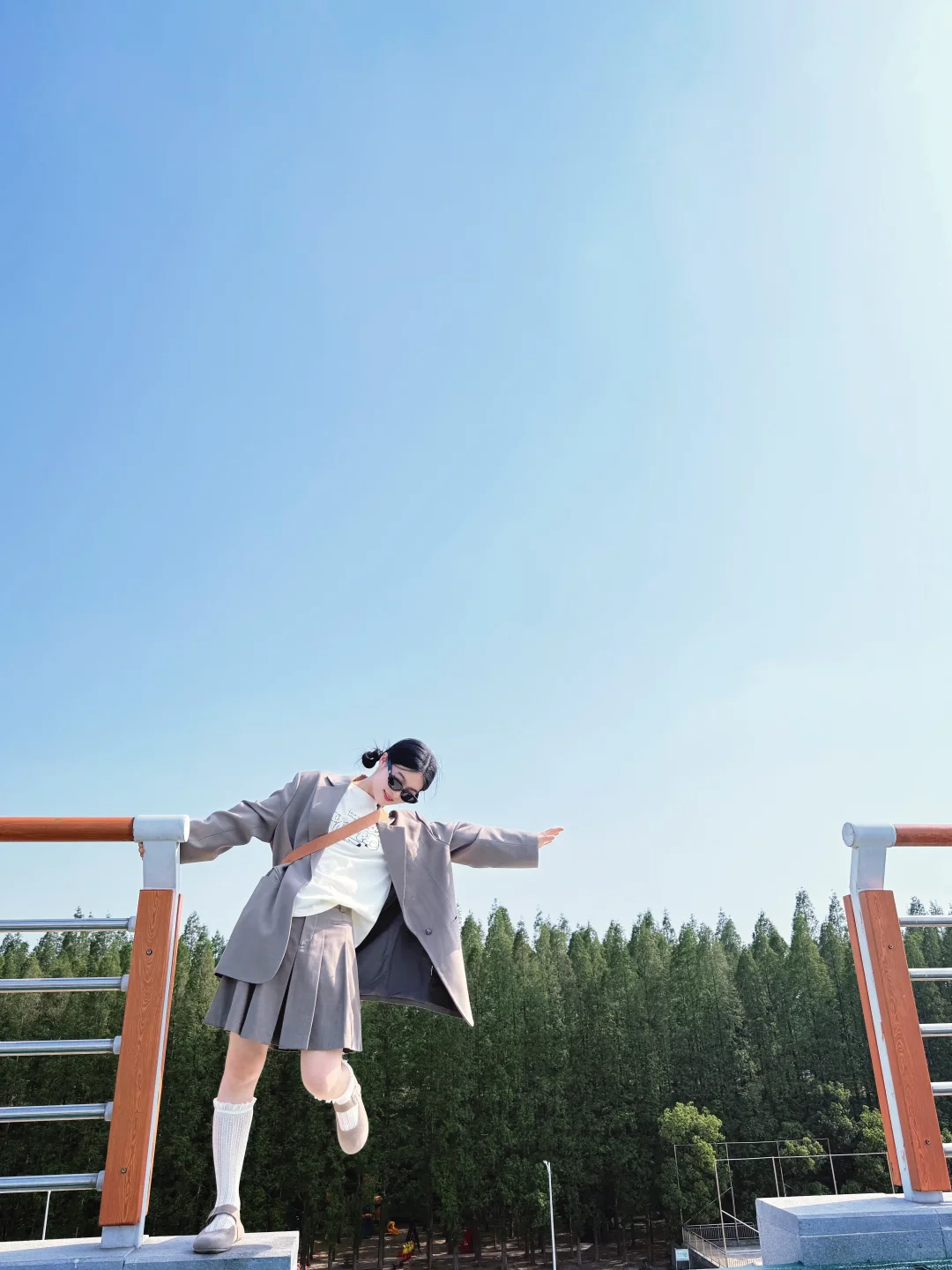 六合金牛湖风景区。