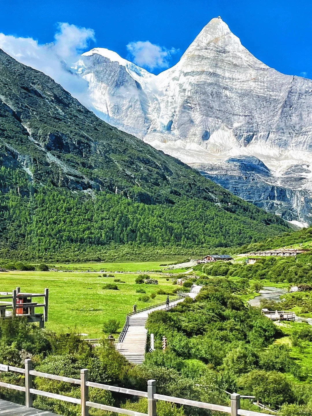 不是瑞士，是川西的夏天！