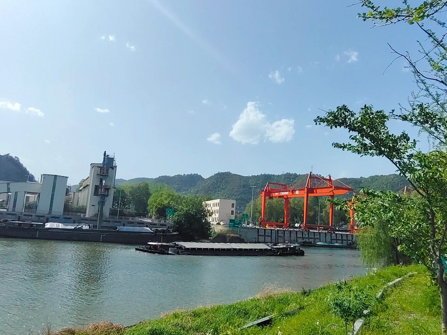 四月反向游 D1｜富阳桐庐感受富春江之美