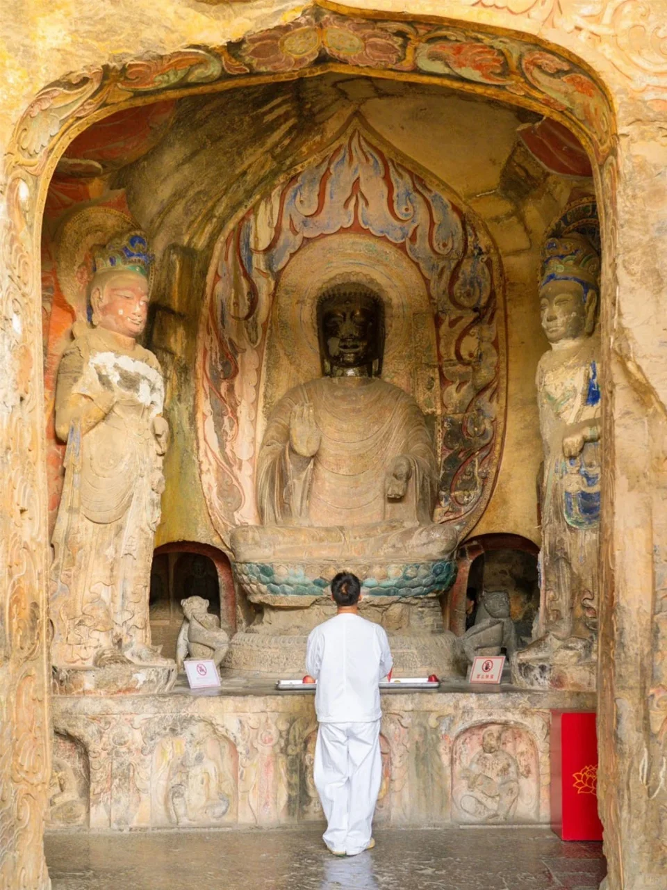 五一反向旅游!响堂山才是真顶流