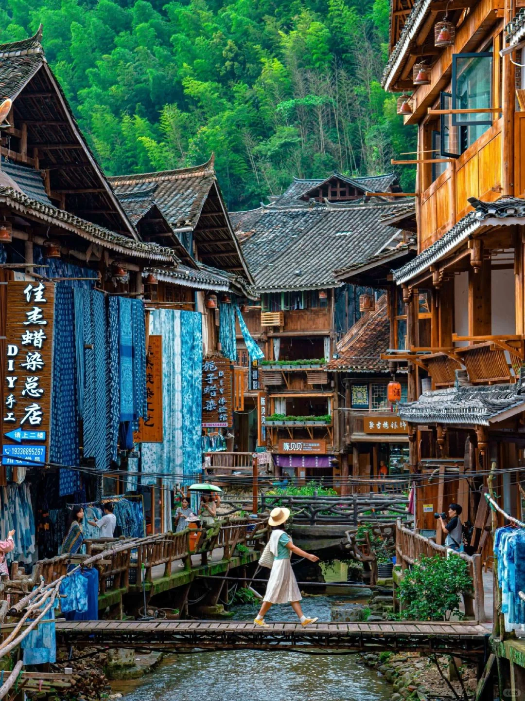 和老公去了贵州的千户苗寨 太震撼了！