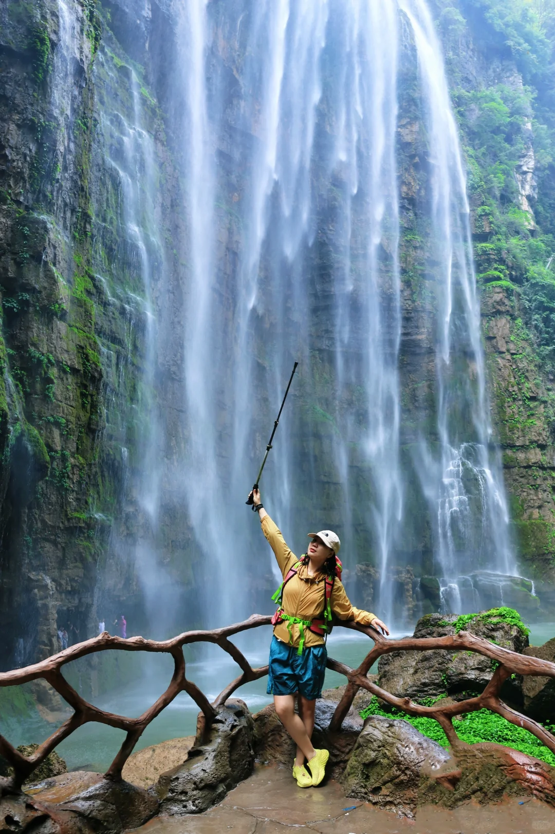 迄今为止！湖北最让我惊艳的瀑布出现了！！！