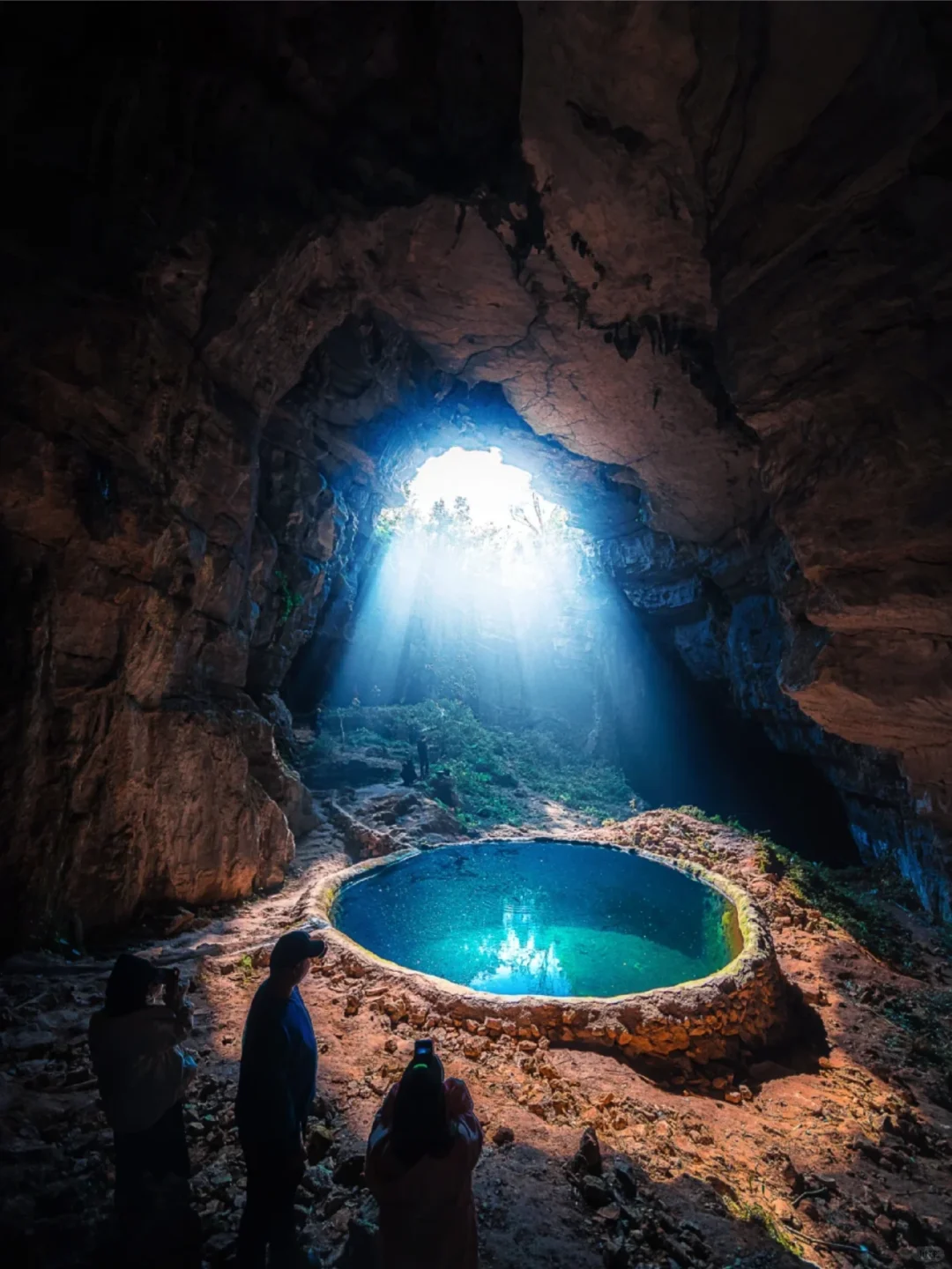 《国家地理》没骗我！这不愧是水溶洞天花板