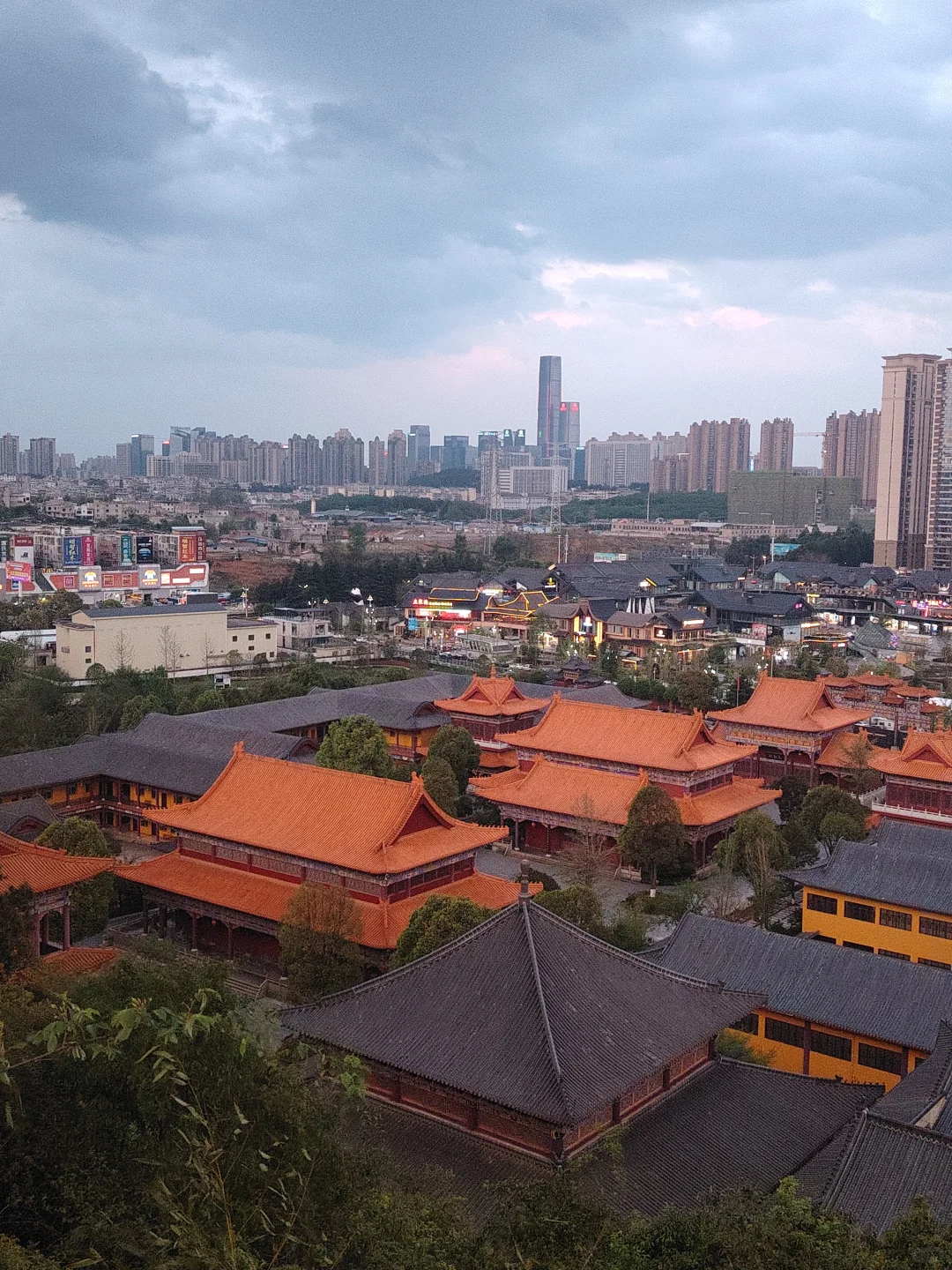 贵阳旅游攻略 黔灵山省博泉湖公园