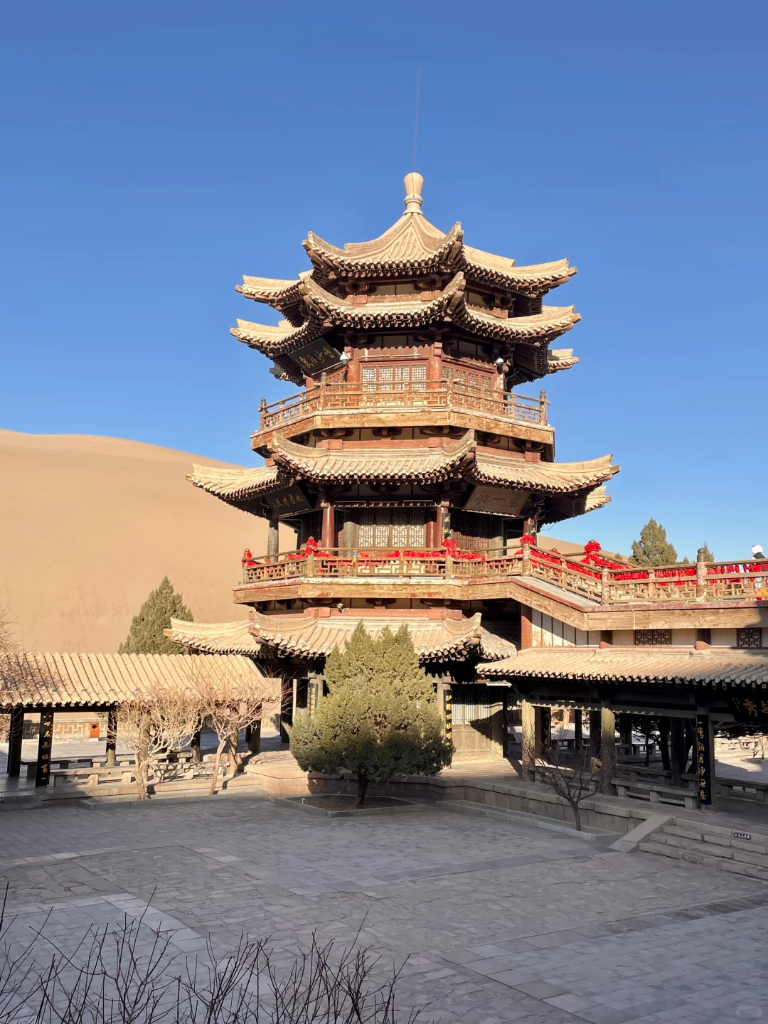 敦煌游玩已回，真心建议4-5月去，因为。。。