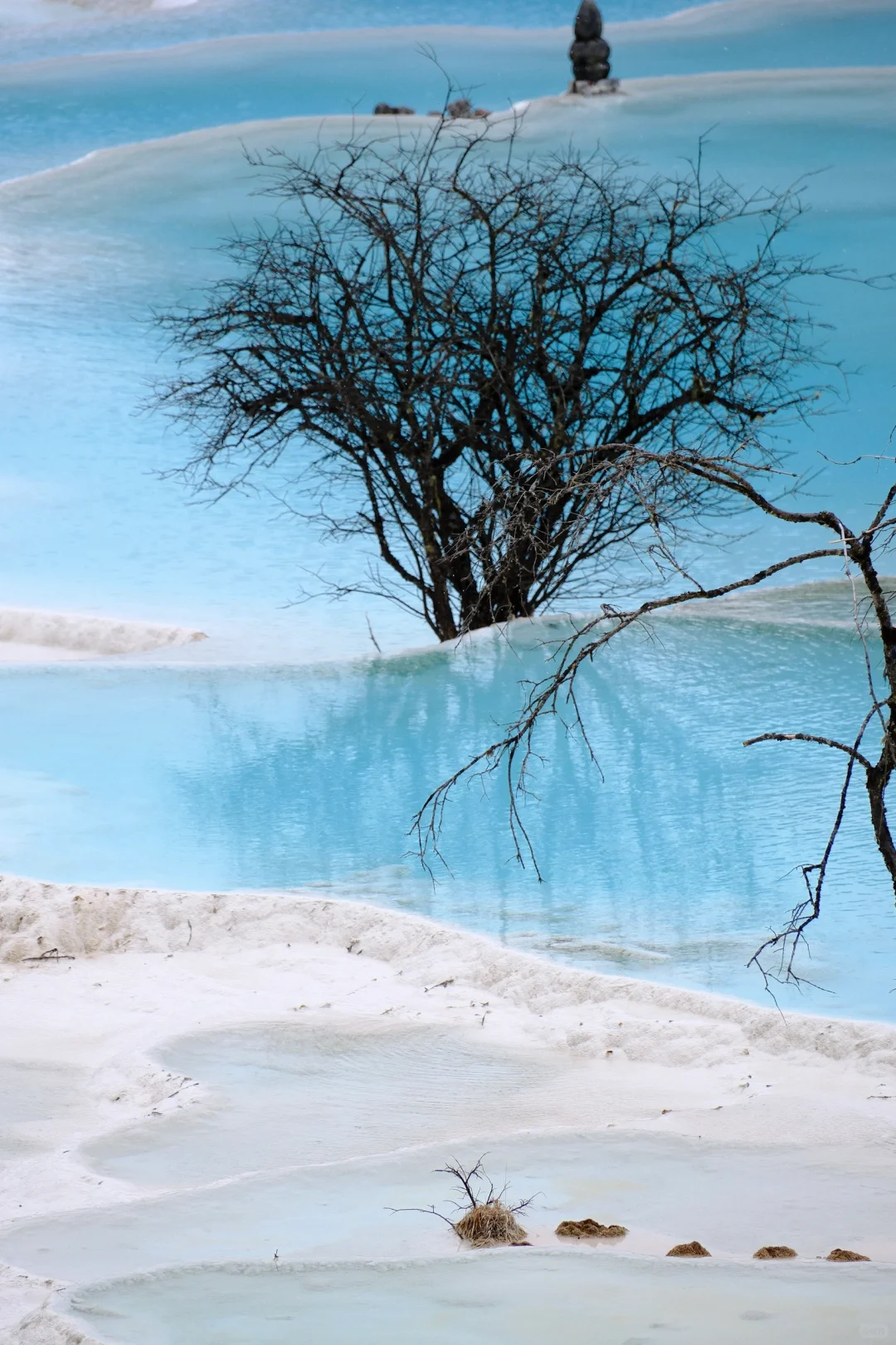 五色湖这阴天都遮挡不住的美貌TAT