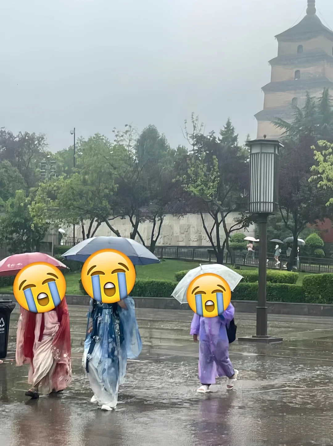 4.21西安现状，真的被狂风暴雨淋崩溃了