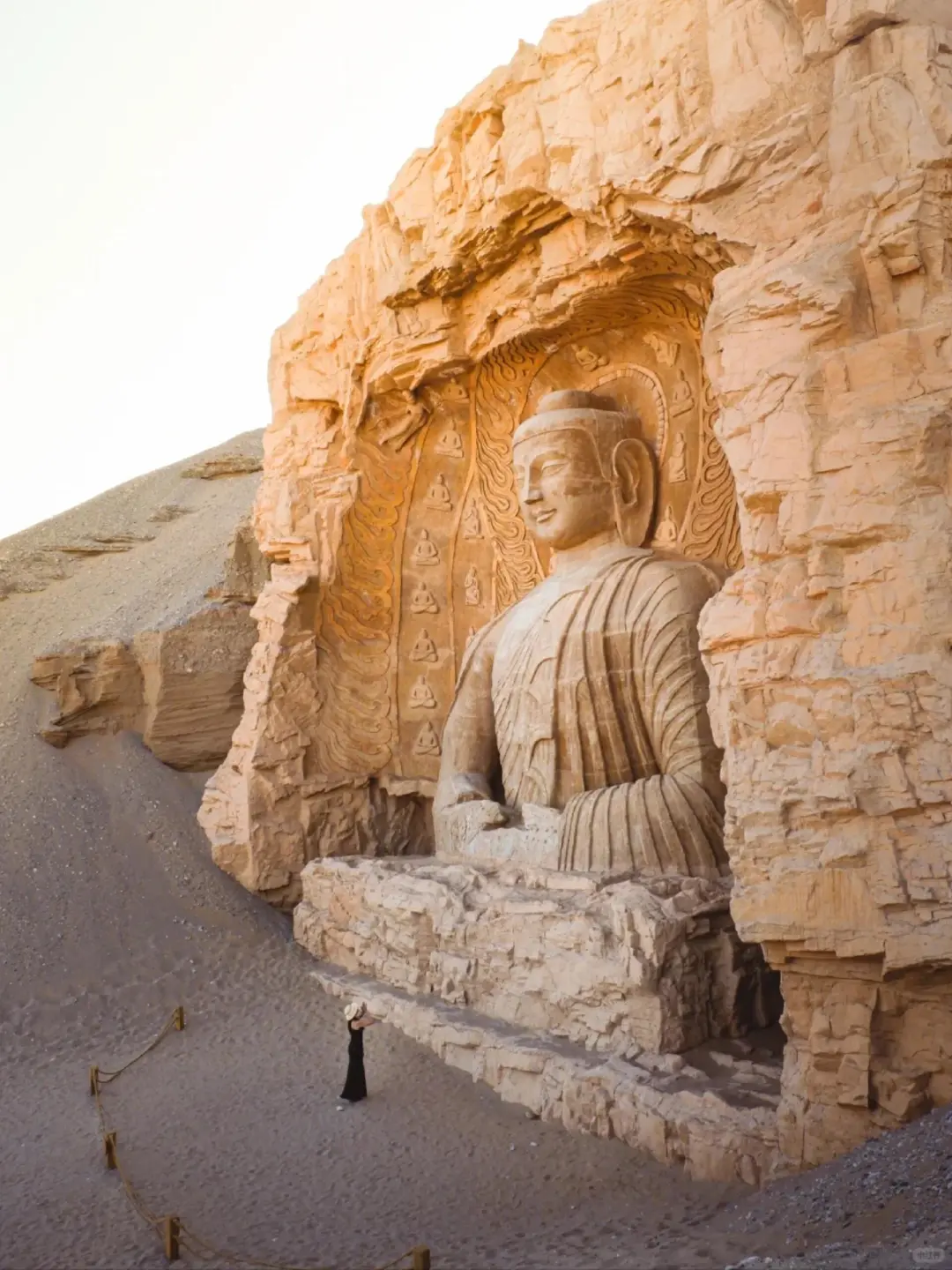 以为洛阳已经够美了，直到我来了趟敦煌🕌