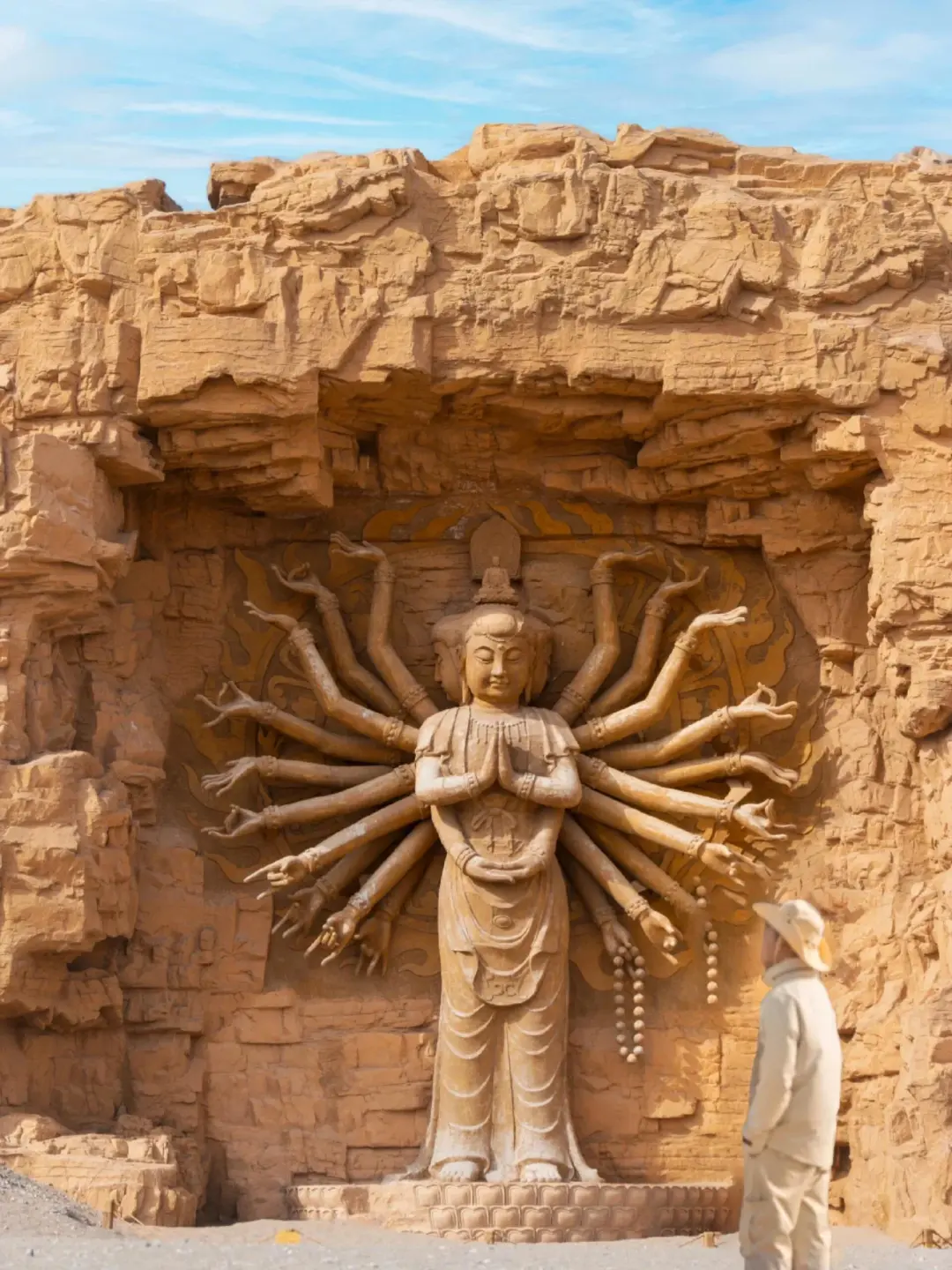 以为洛阳已经够美了，直到我来了趟敦煌🕌