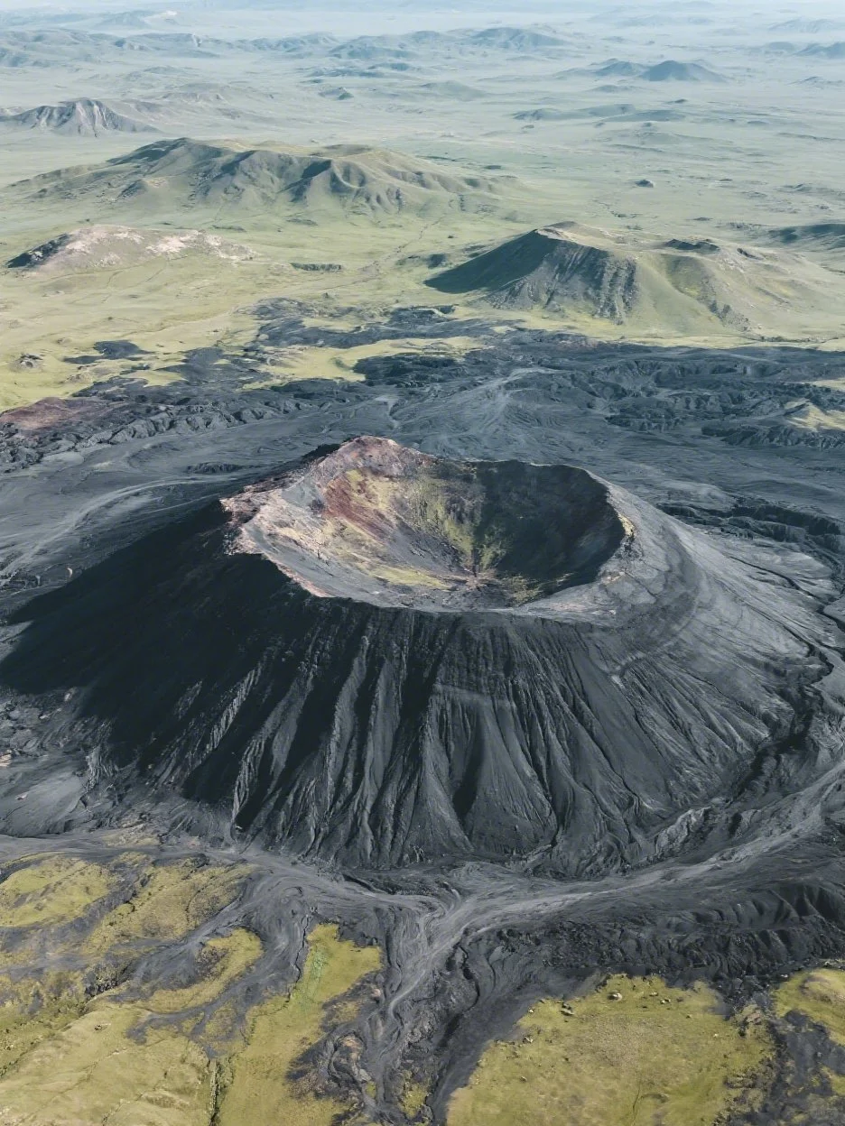 五一避开人挤人❌我选择去火山+沙漠“发疯”🔥