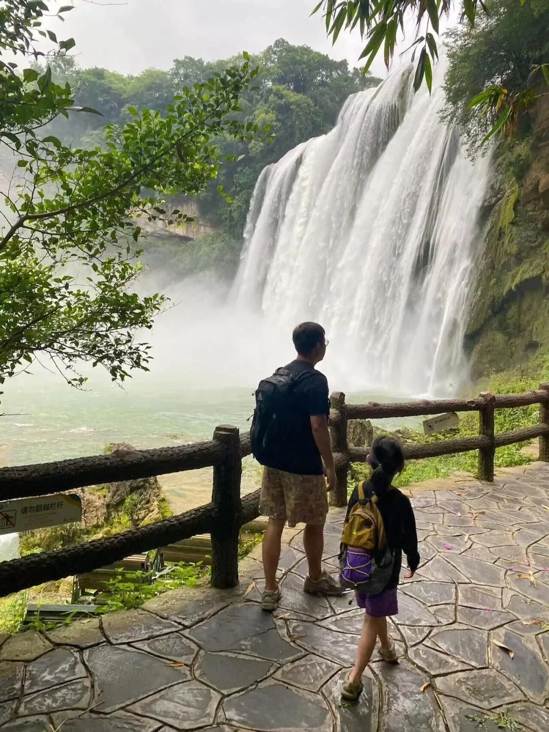 本以为崇左很适合遛娃了，直到去了罗甸！