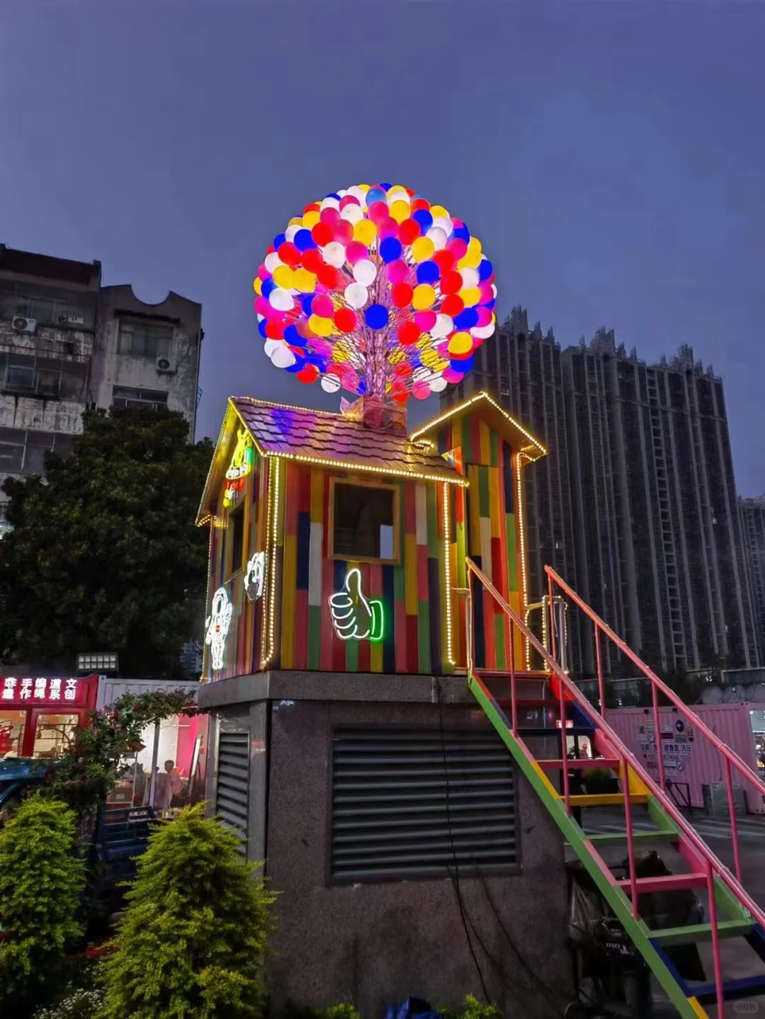 气球小木屋摆件，