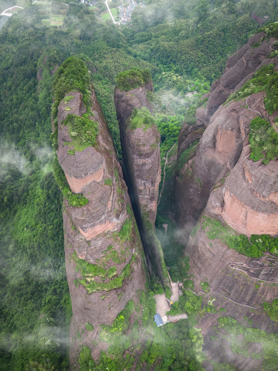 徐霞客没骗我!这才是浙西最值得爬的山!
