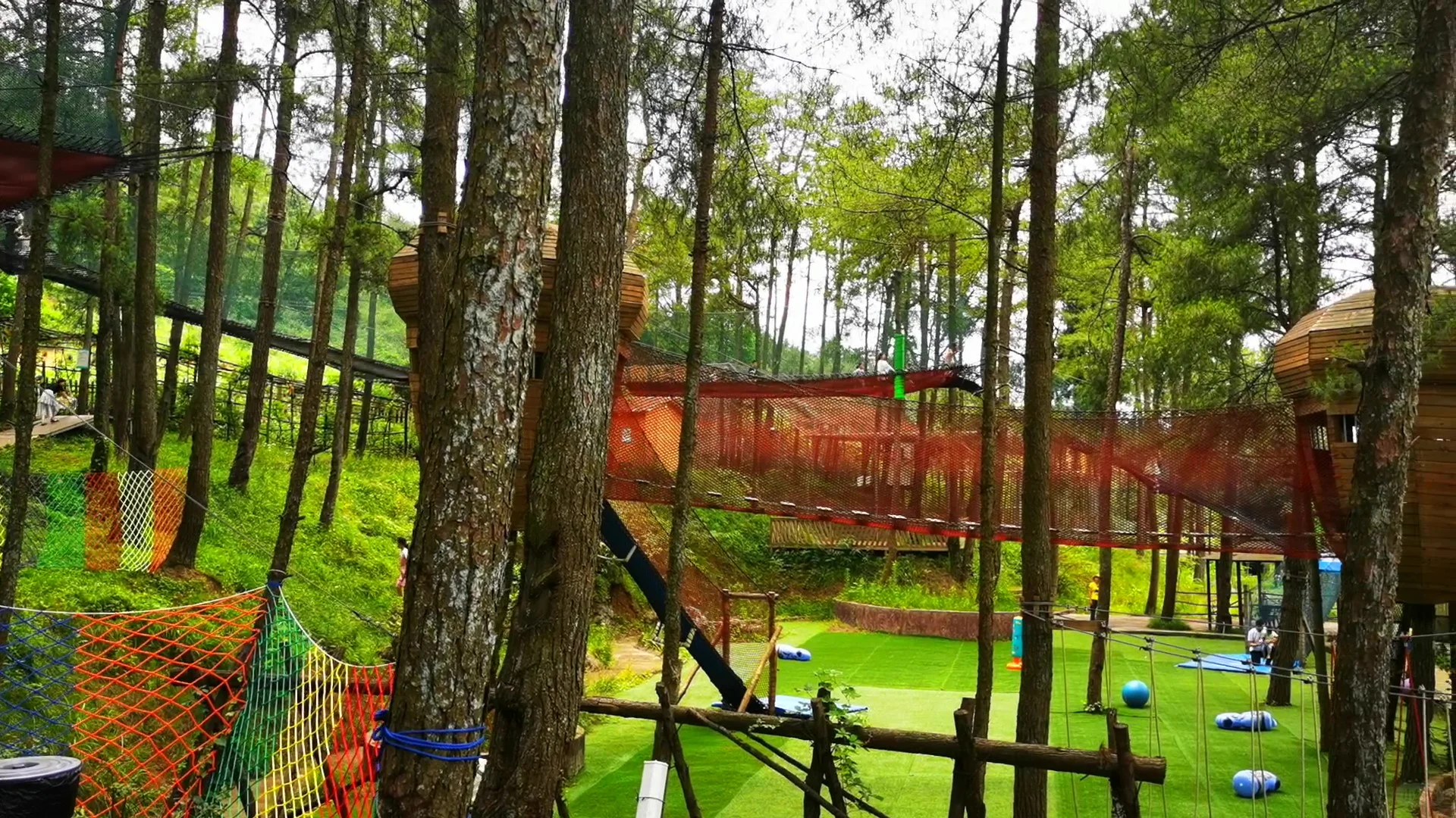 重庆高空体验森林休闲，五一刷屏打卡地！