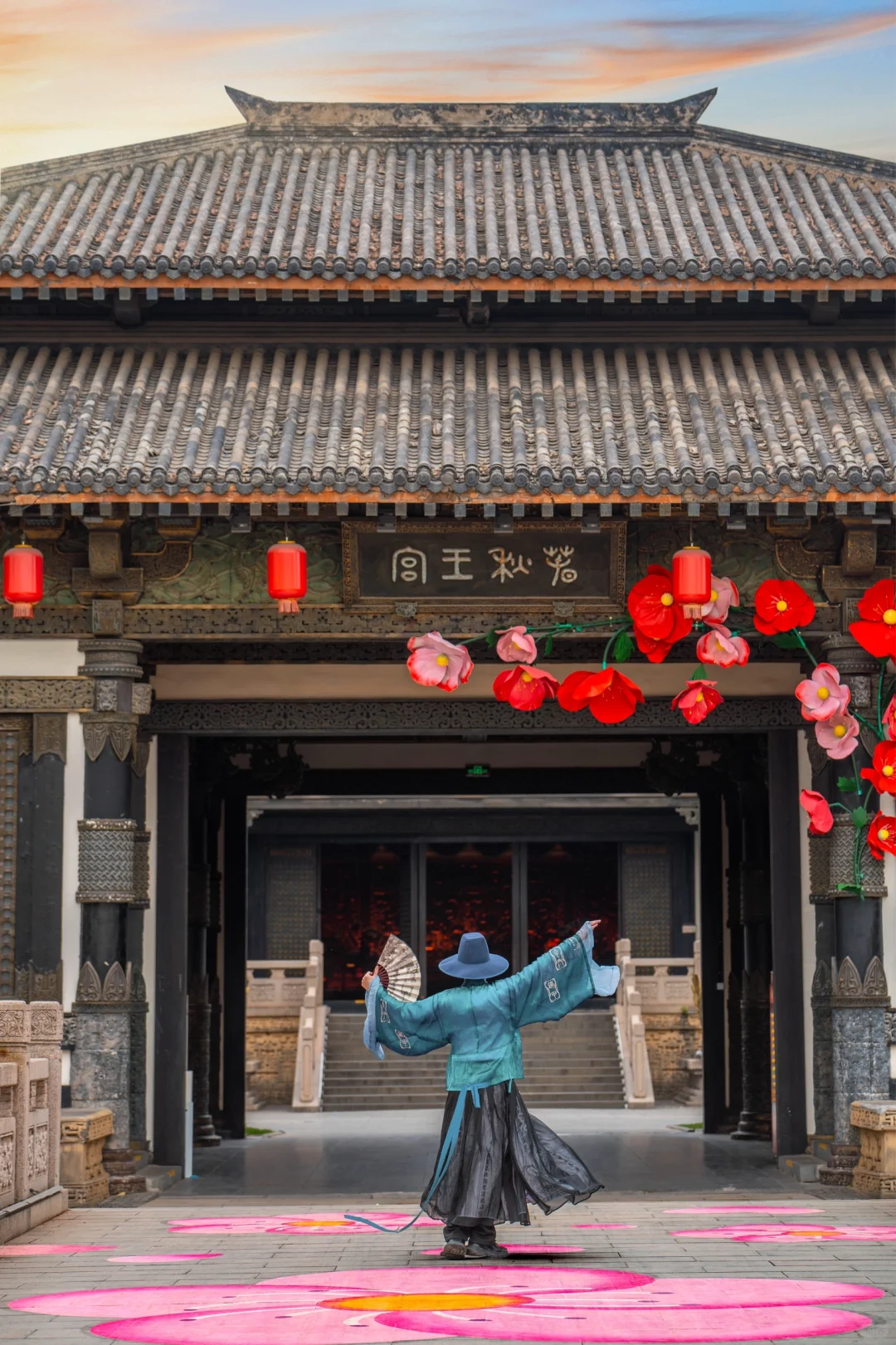 浪漫疯了❗️十万玫瑰峡谷‼️真的好震撼🥀