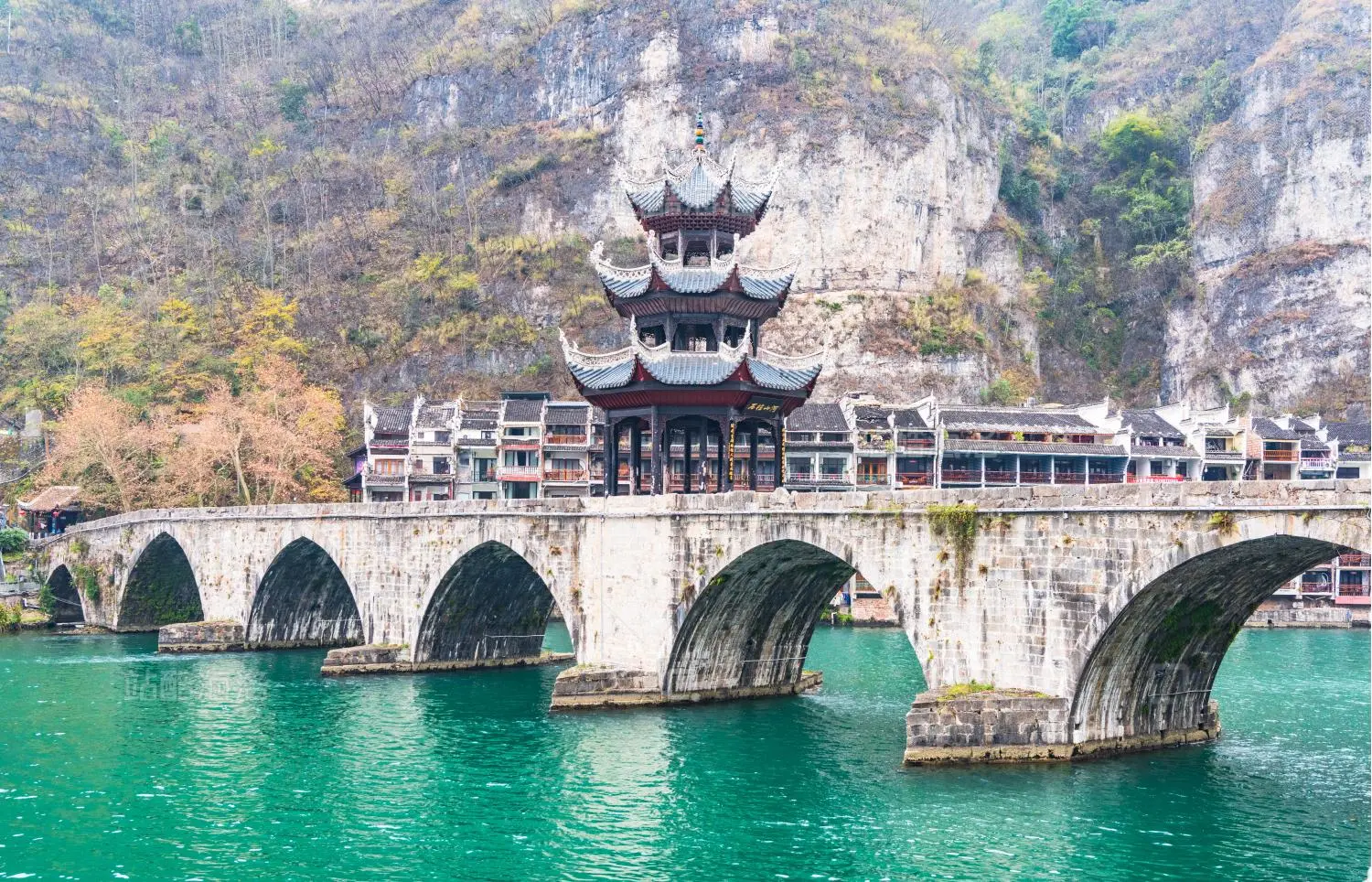 “东方的水上威尼斯”| 镇远古城