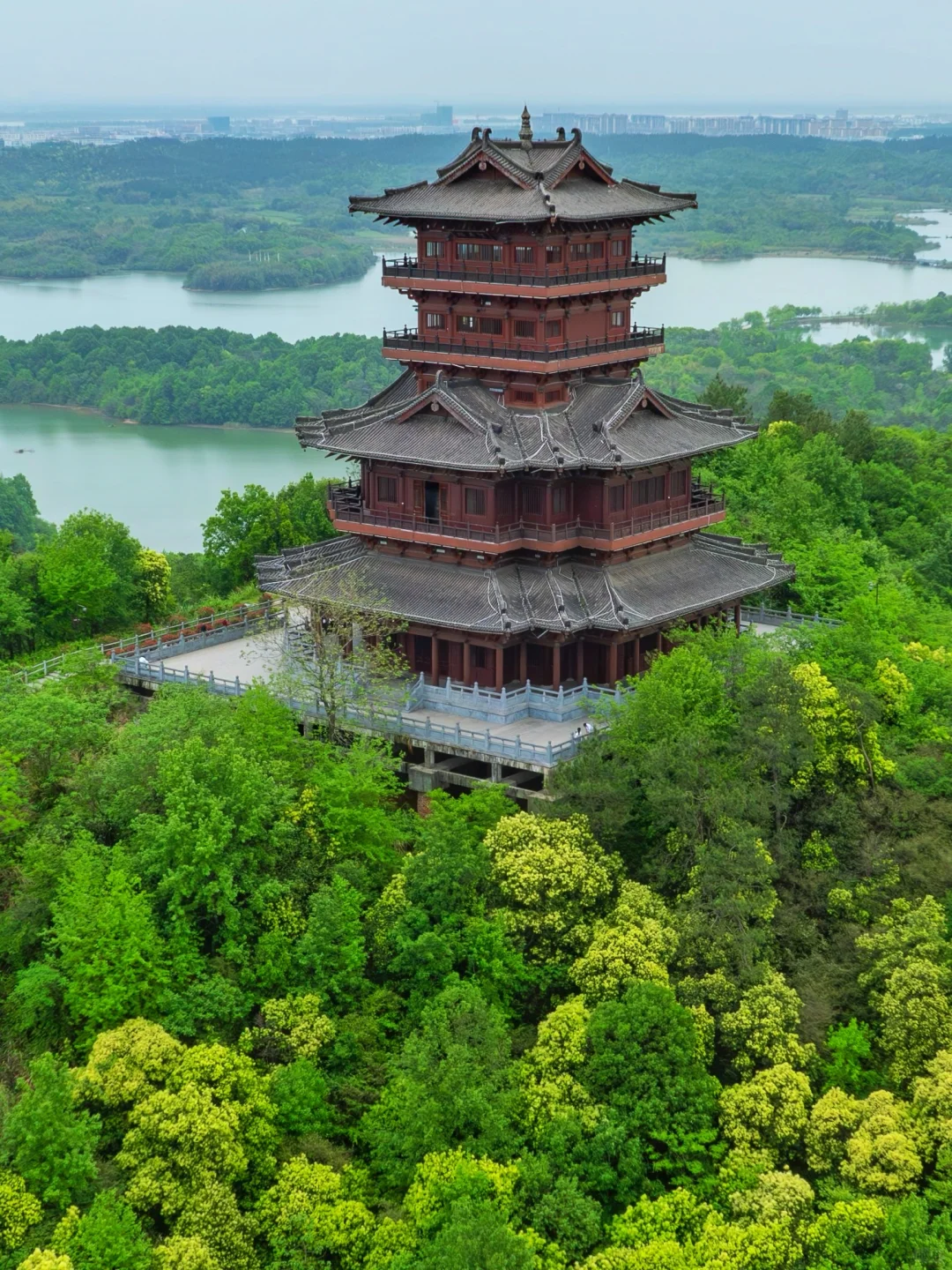 岳飞真的没骗我｜这里的湖上天路美爆了
