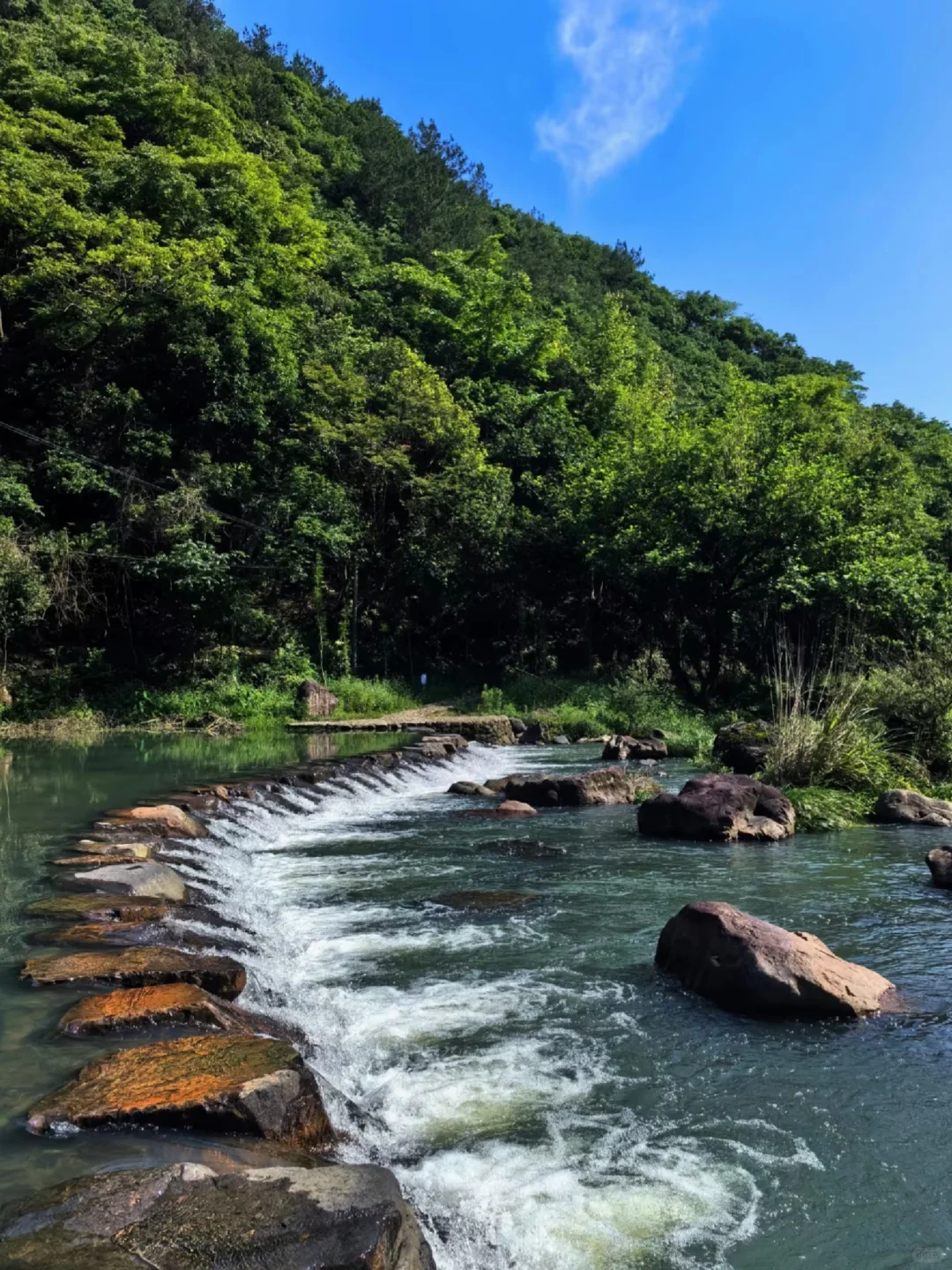 岩板十八渡，穿越千年的盐帮古道
