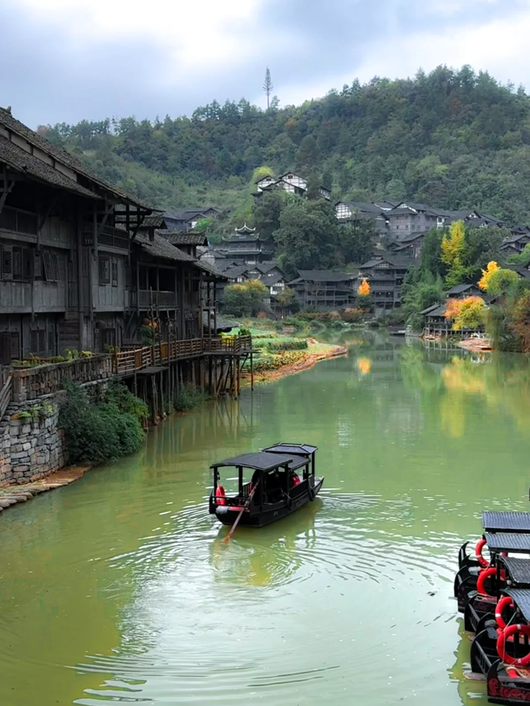 以为乌镇够美了，直到我来到了乌江寨