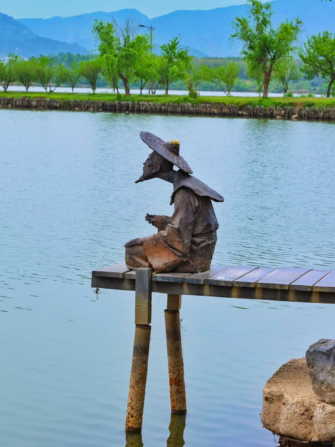 岳飞真的没骗我｜这里的湖上天路美爆了