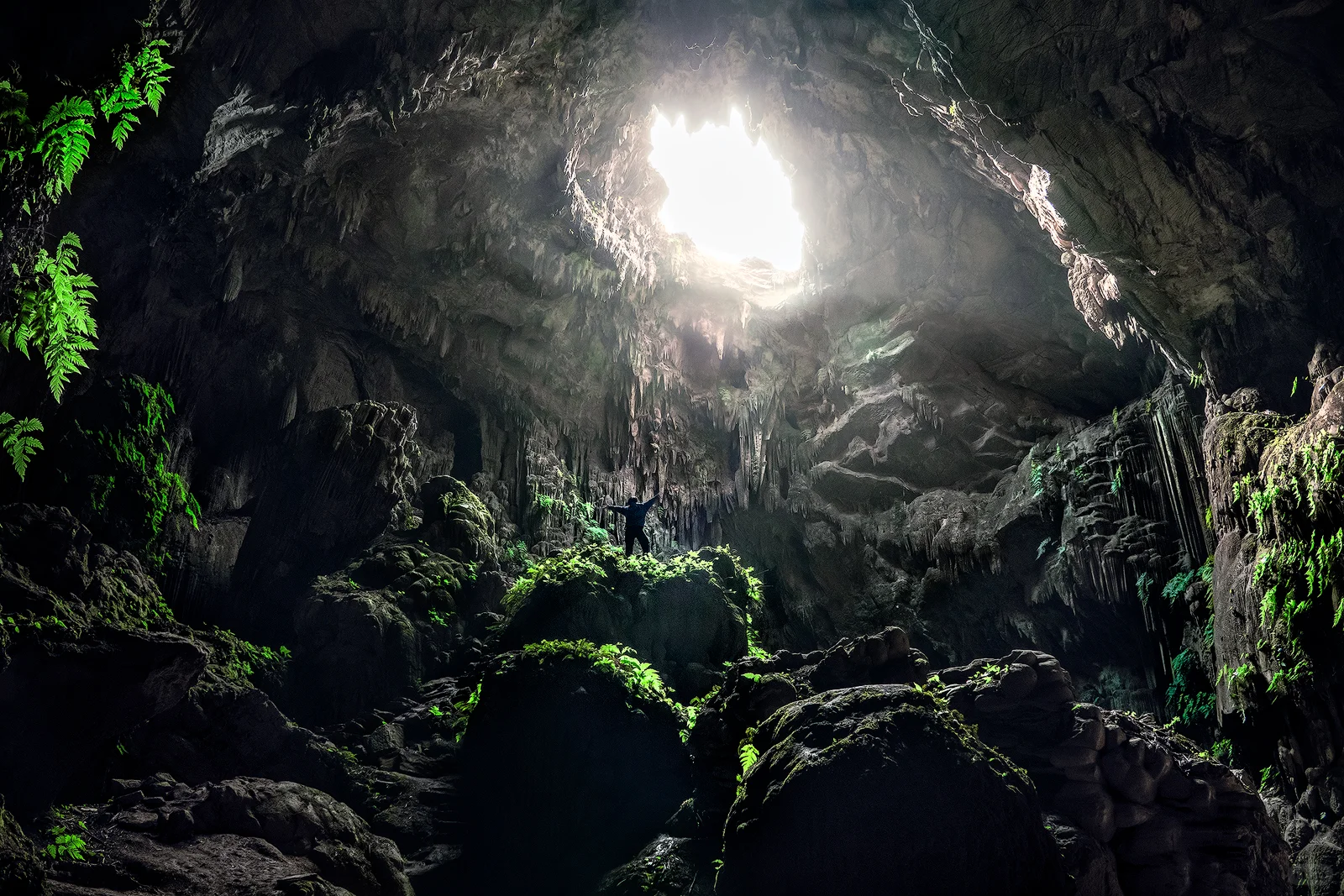 为了这些洞，我飞了三次贵阳