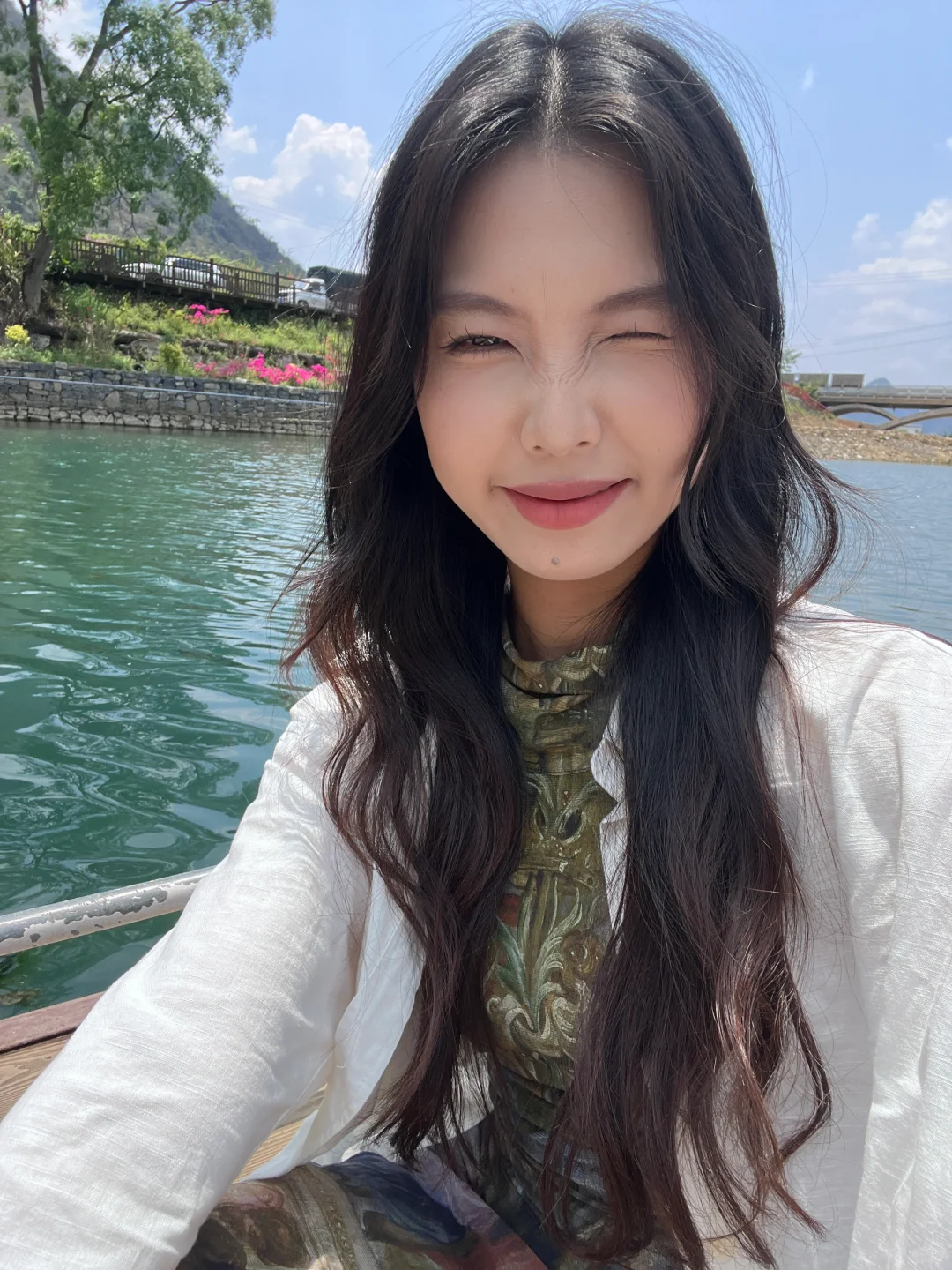 上班坐错车了，一下车就到这了😭