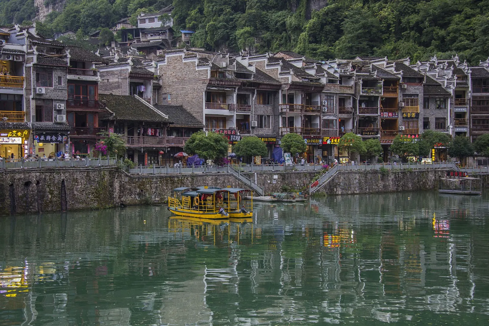 “东方的水上威尼斯”| 镇远古城