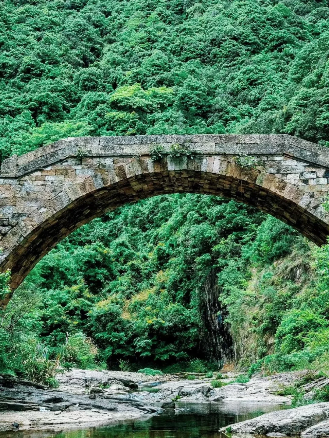 岩板十八渡，穿越千年的盐帮古道