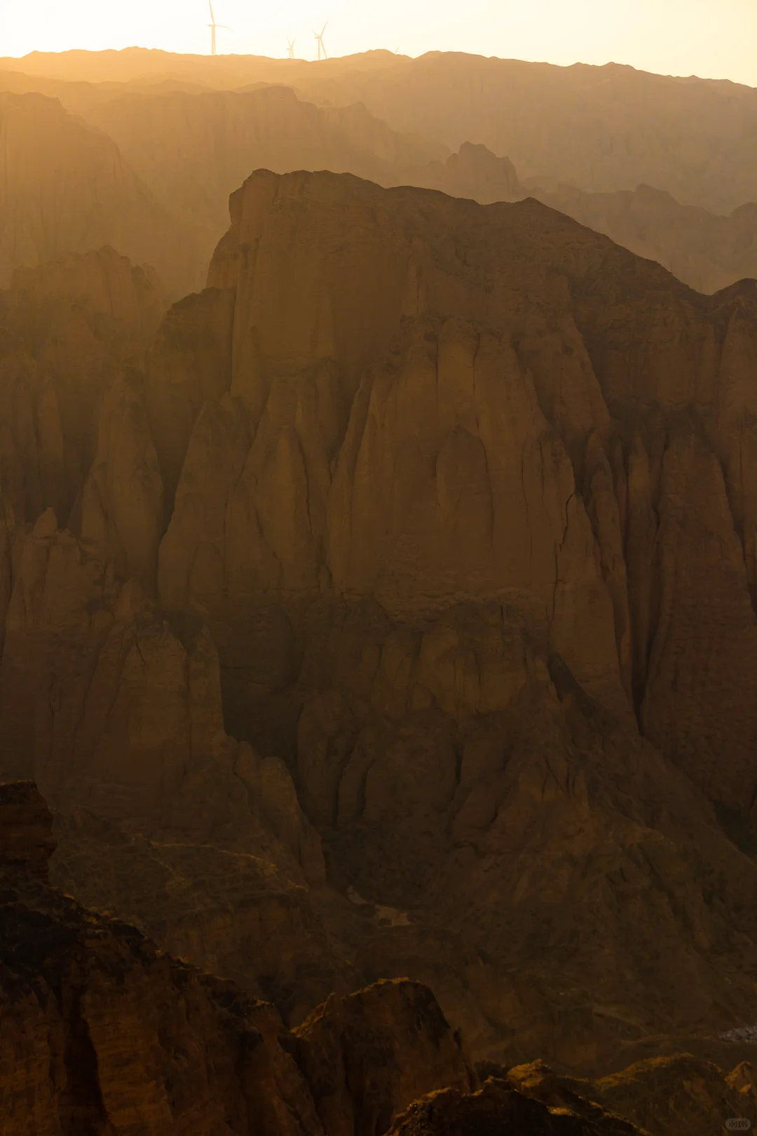 《国家地理》没骗我 现实版一片孤城万仞山