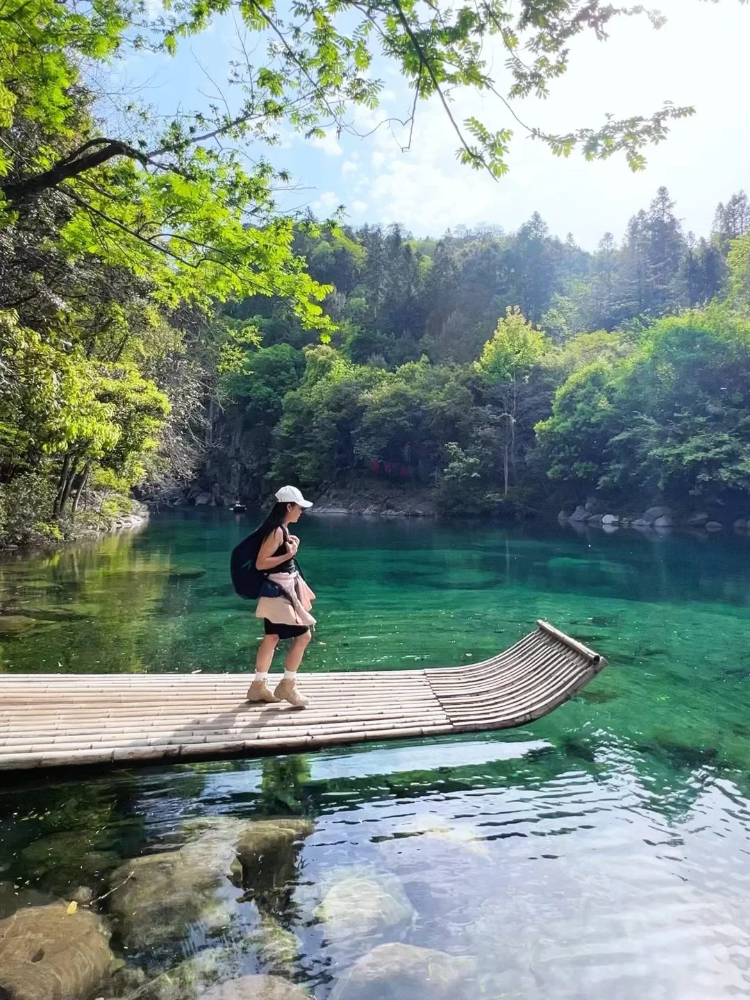 岳飞真的没骗我｜这里的湖上天路美爆了