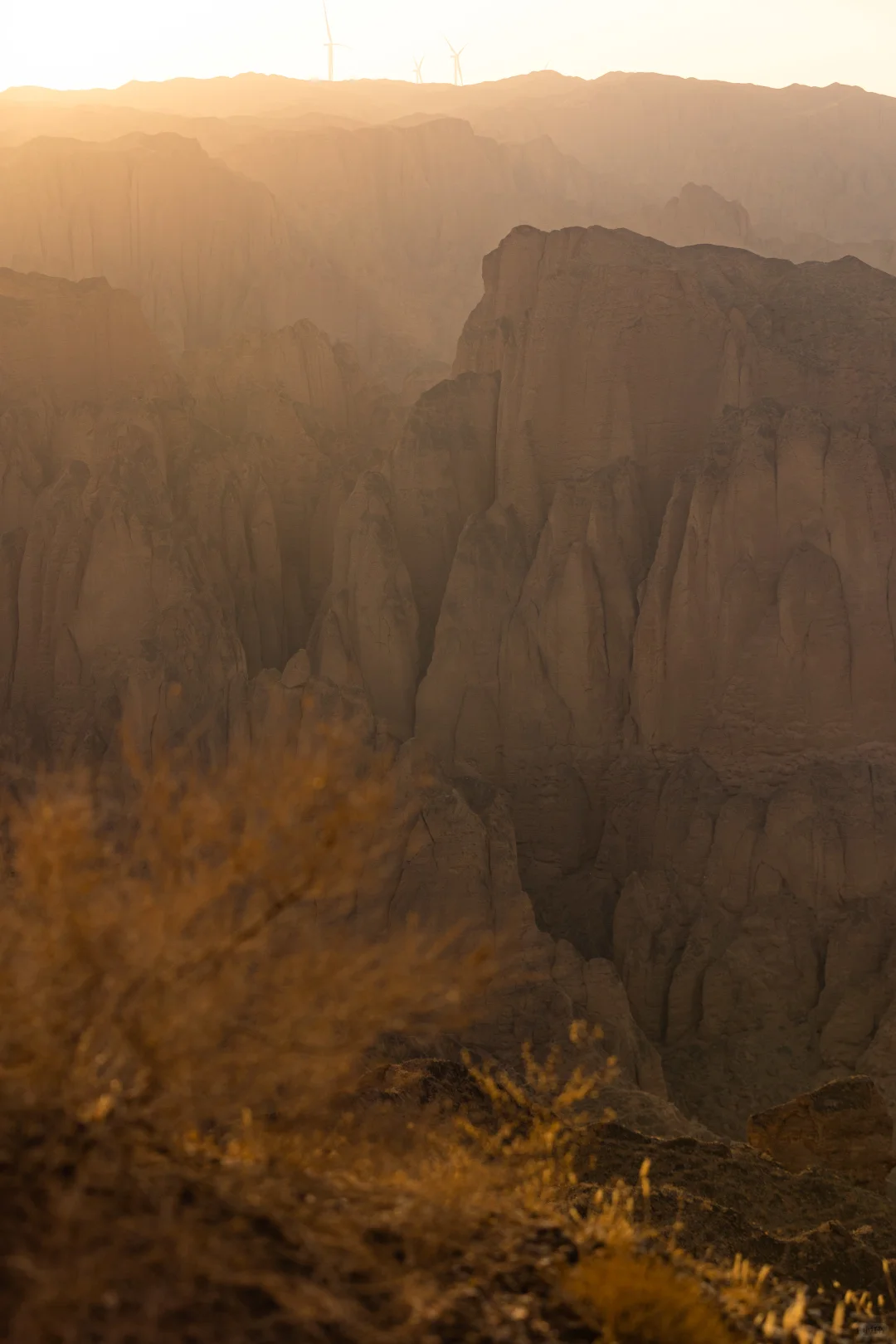 《国家地理》没骗我 现实版一片孤城万仞山