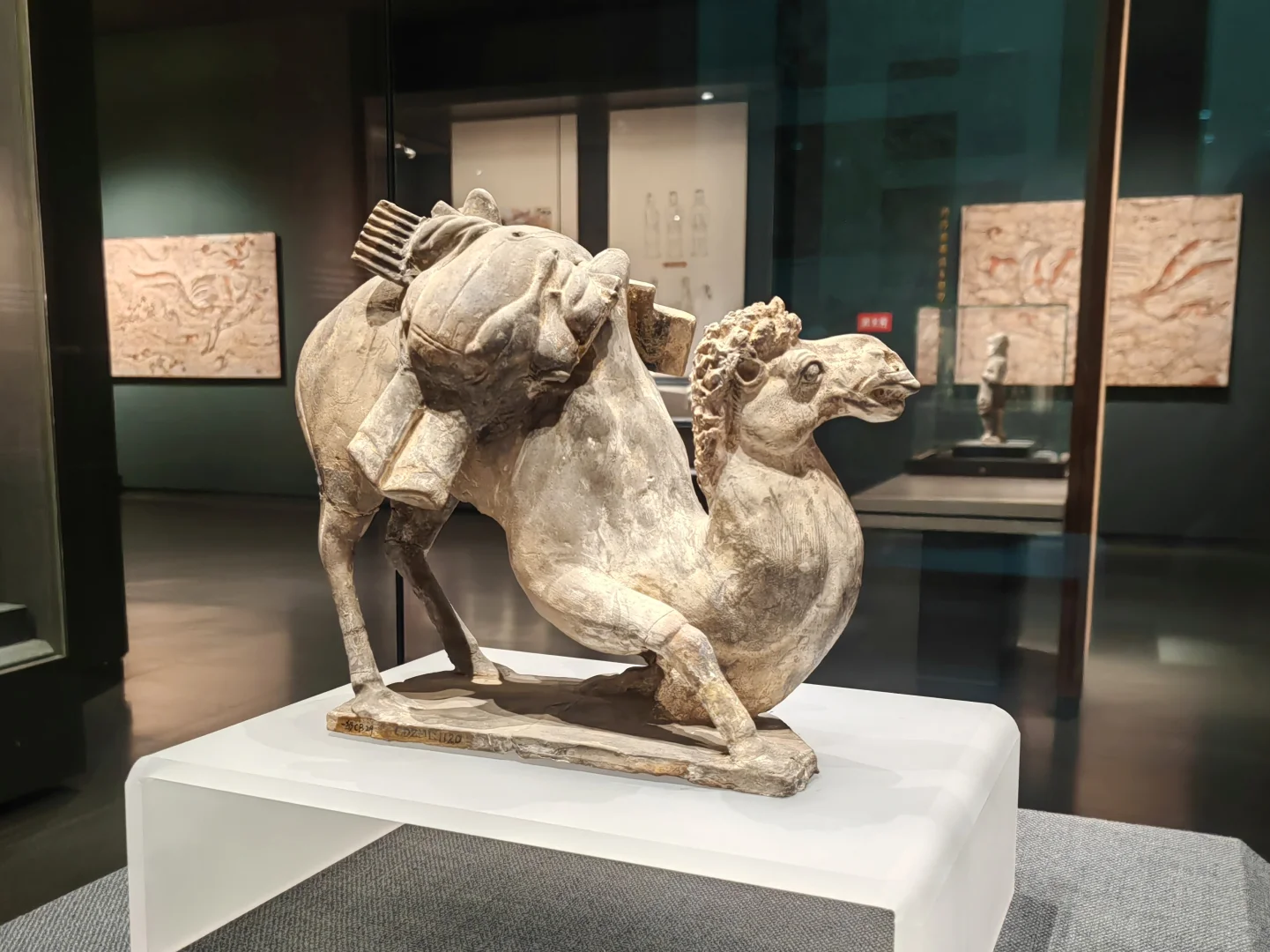 公交车到北朝考古博物馆响堂山景区