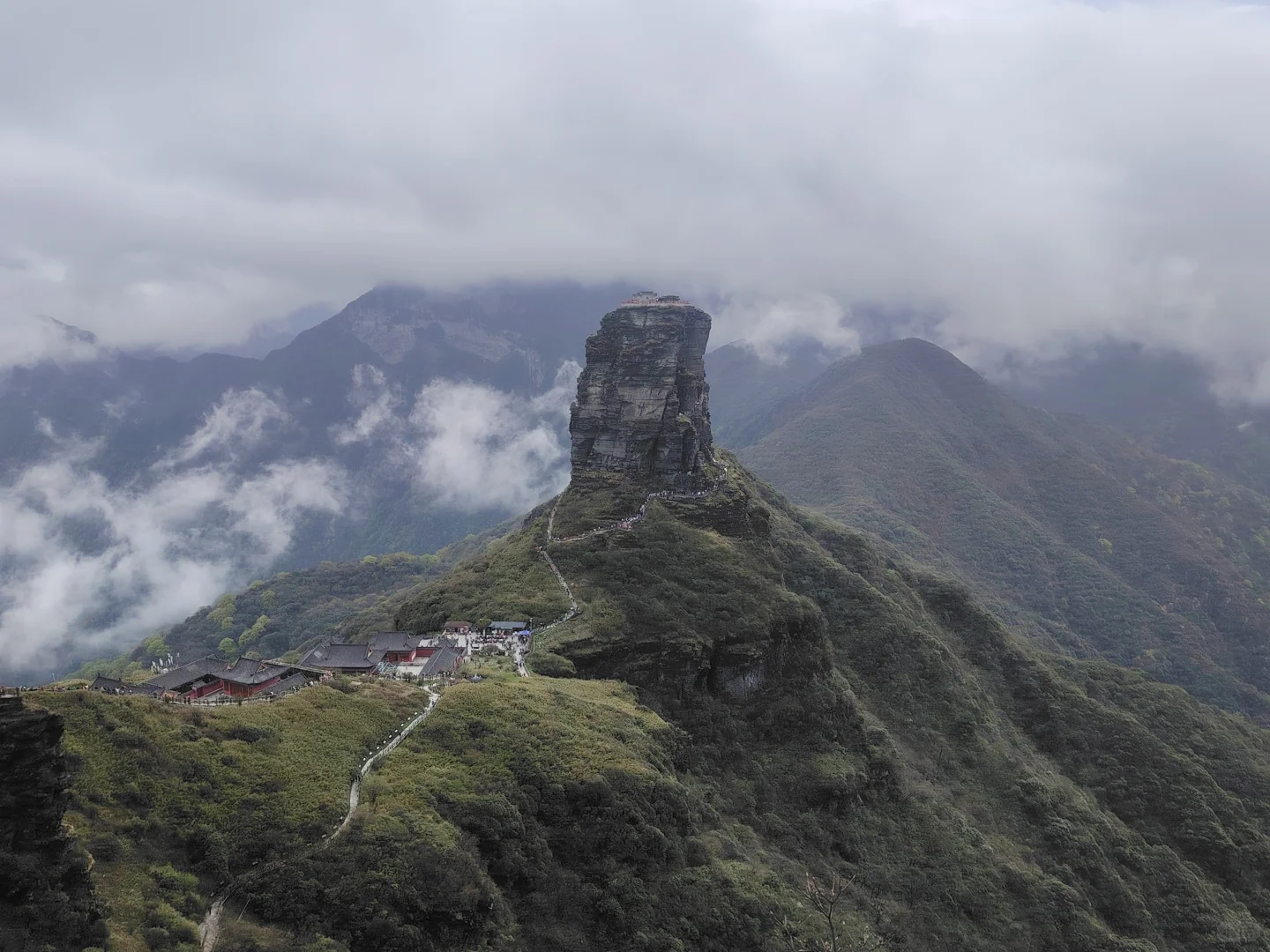 梵净山雨天攻略 遗憾与美景